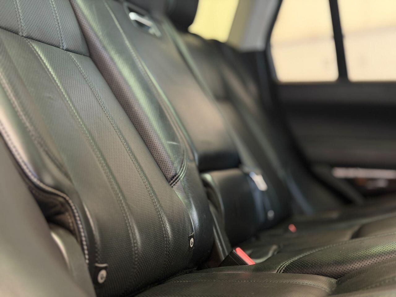 Land Rover Range Rover view 27