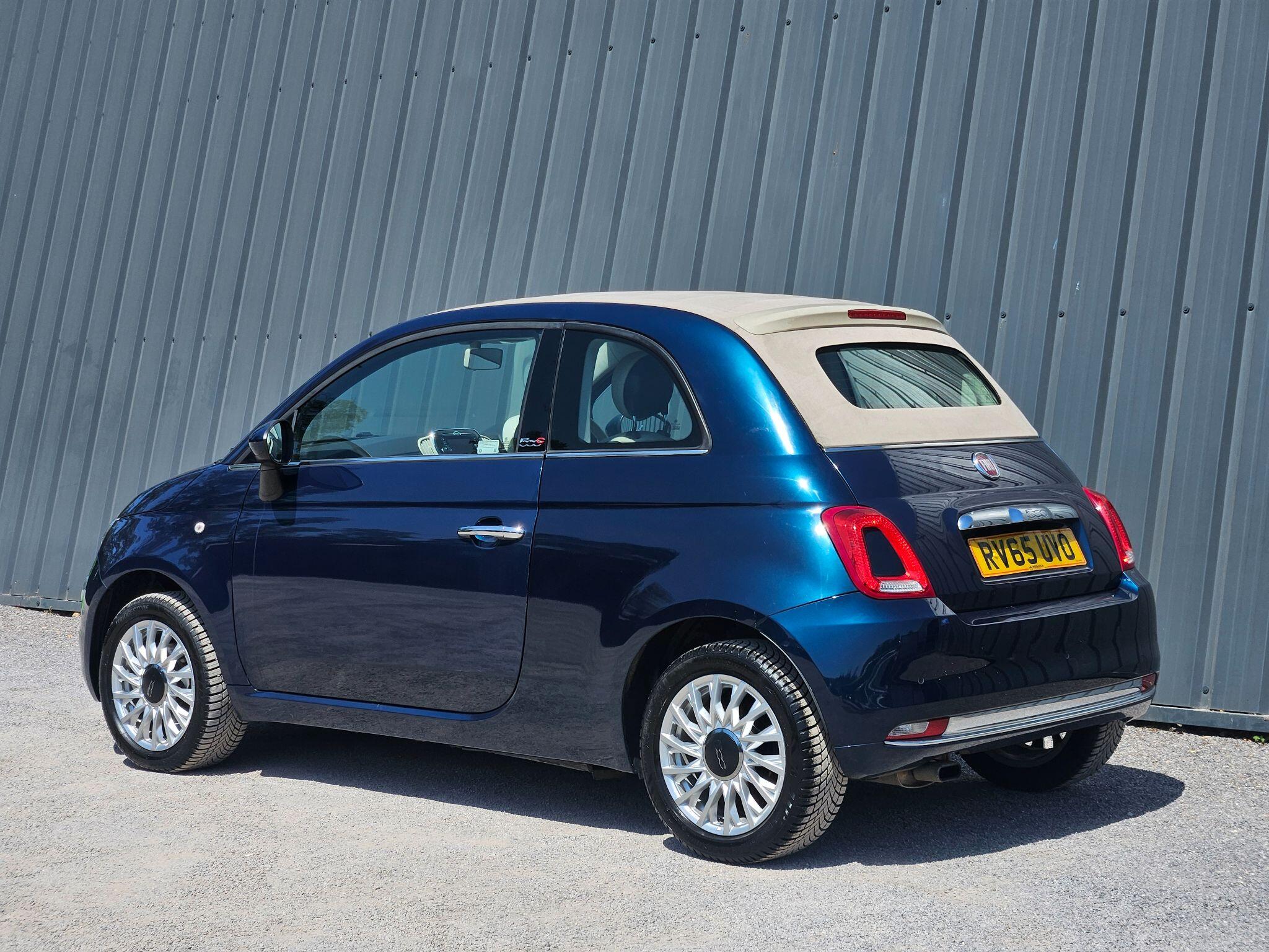 2015 Fiat 500C image 9