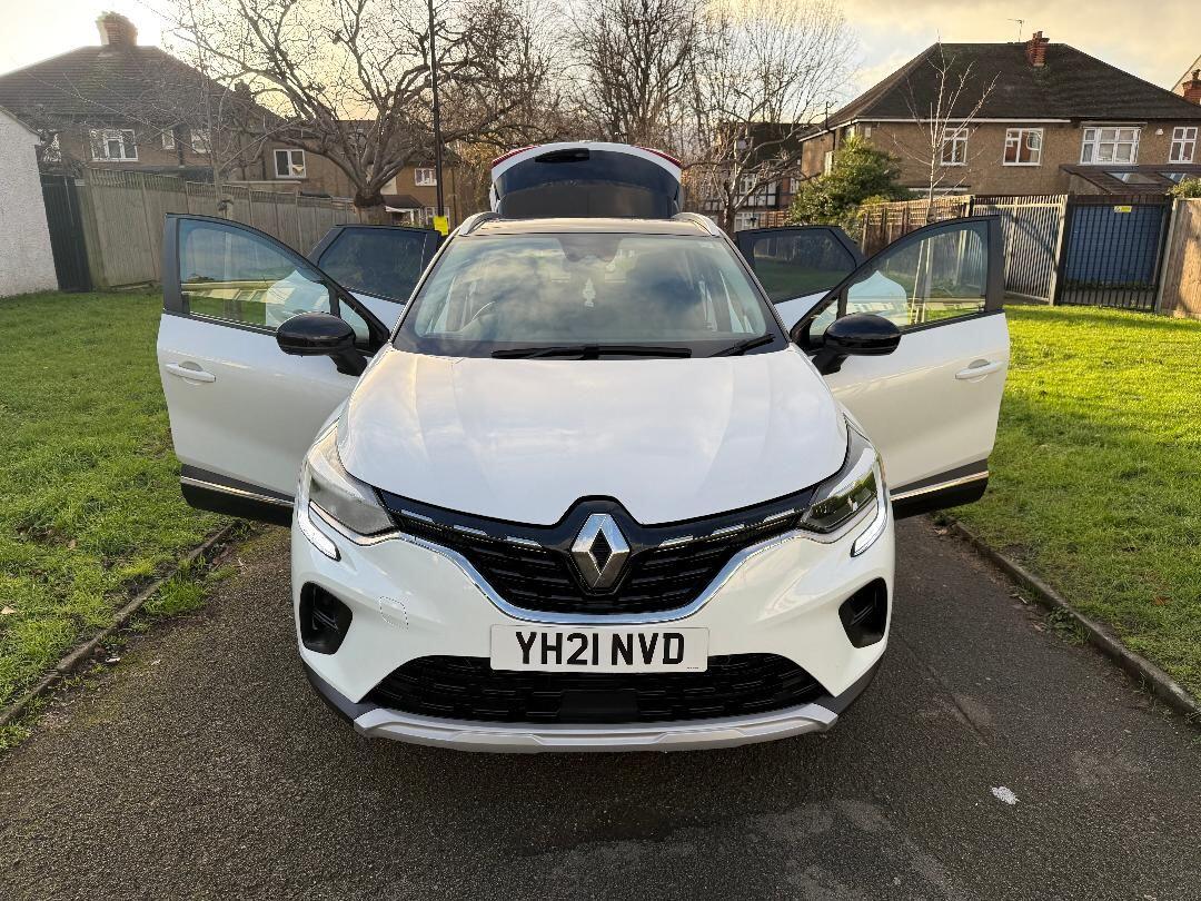 2021 Renault Captur 1.3 TCe Iconic EDC Euro 6 (s/s) 5dr • 36,000 miles image 26
