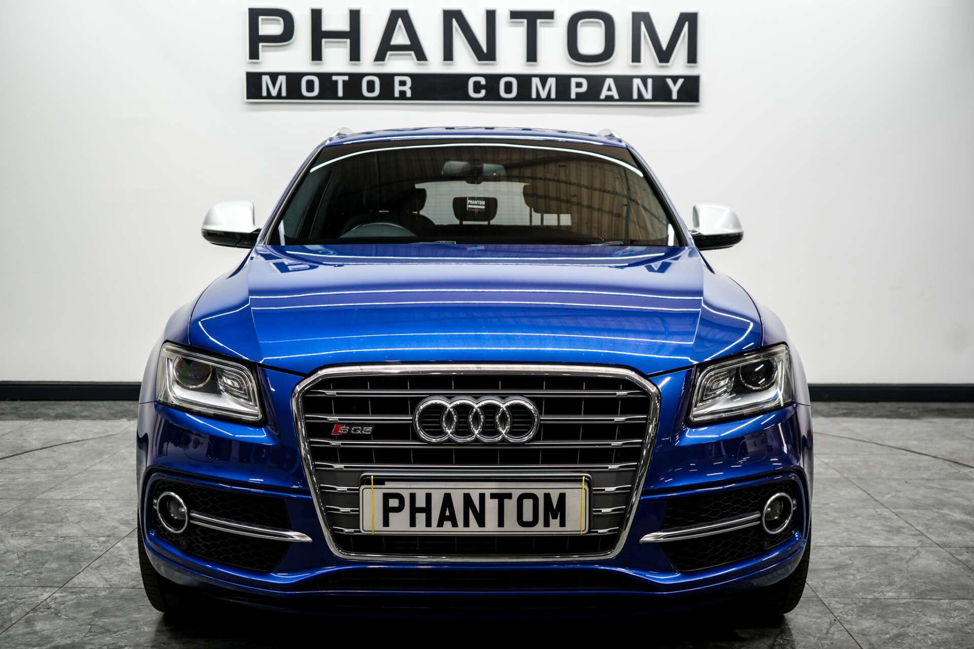 Audi SQ5 view 2