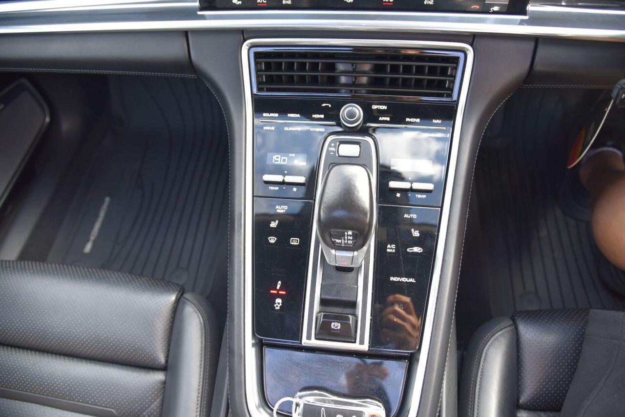 Porsche Panamera view 61