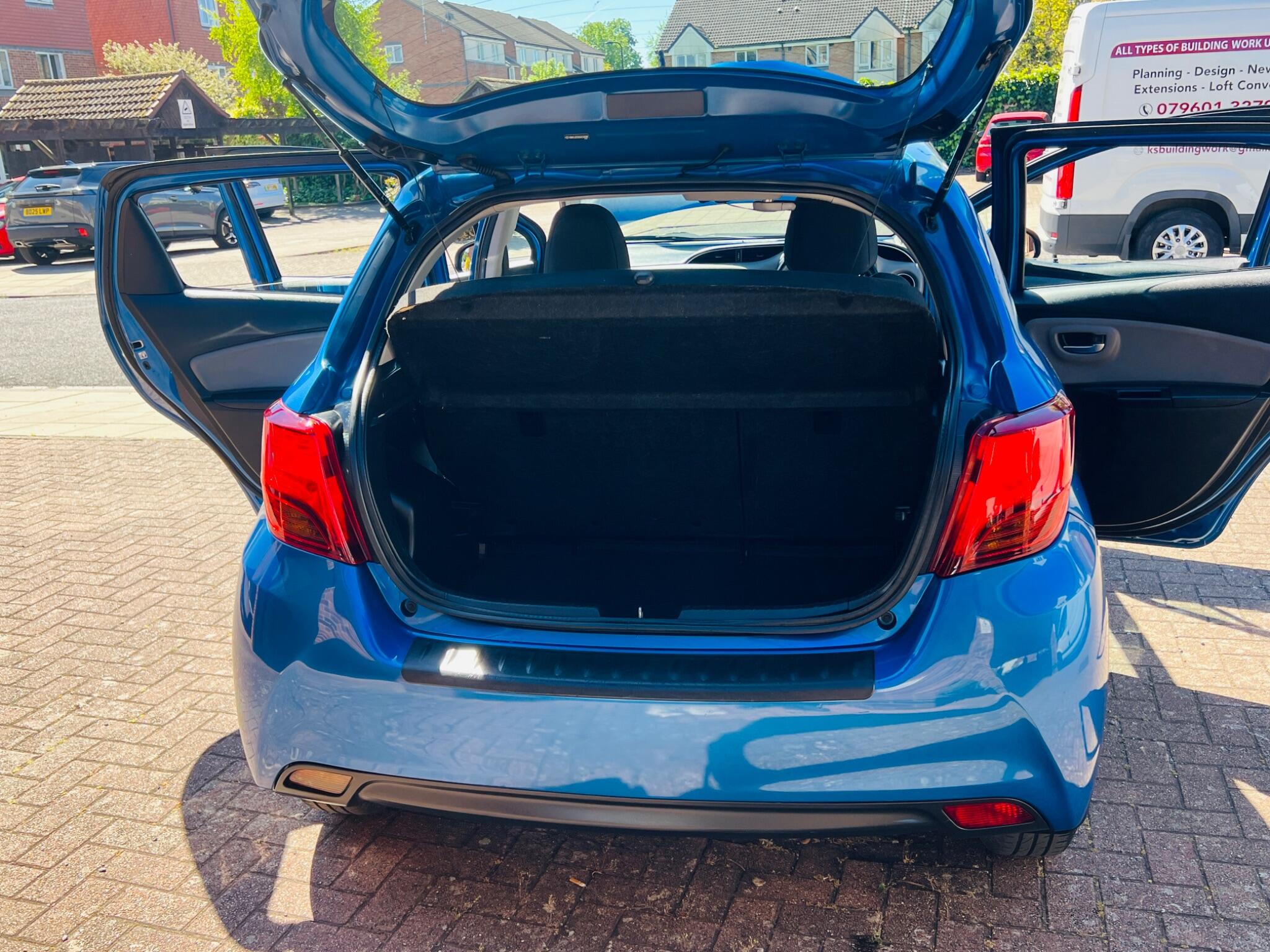 Toyota Yaris view 51