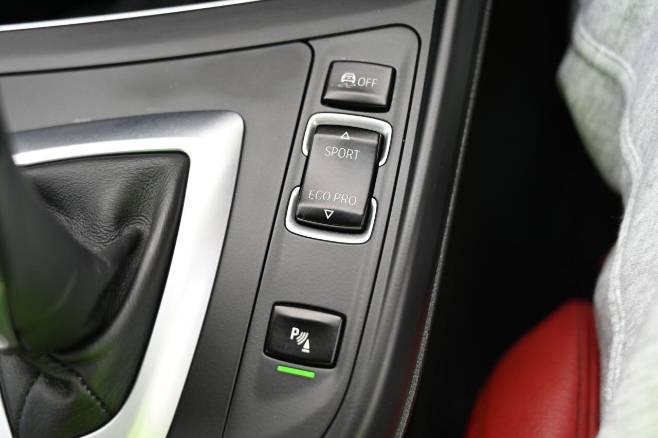BMW 2 Series view 35