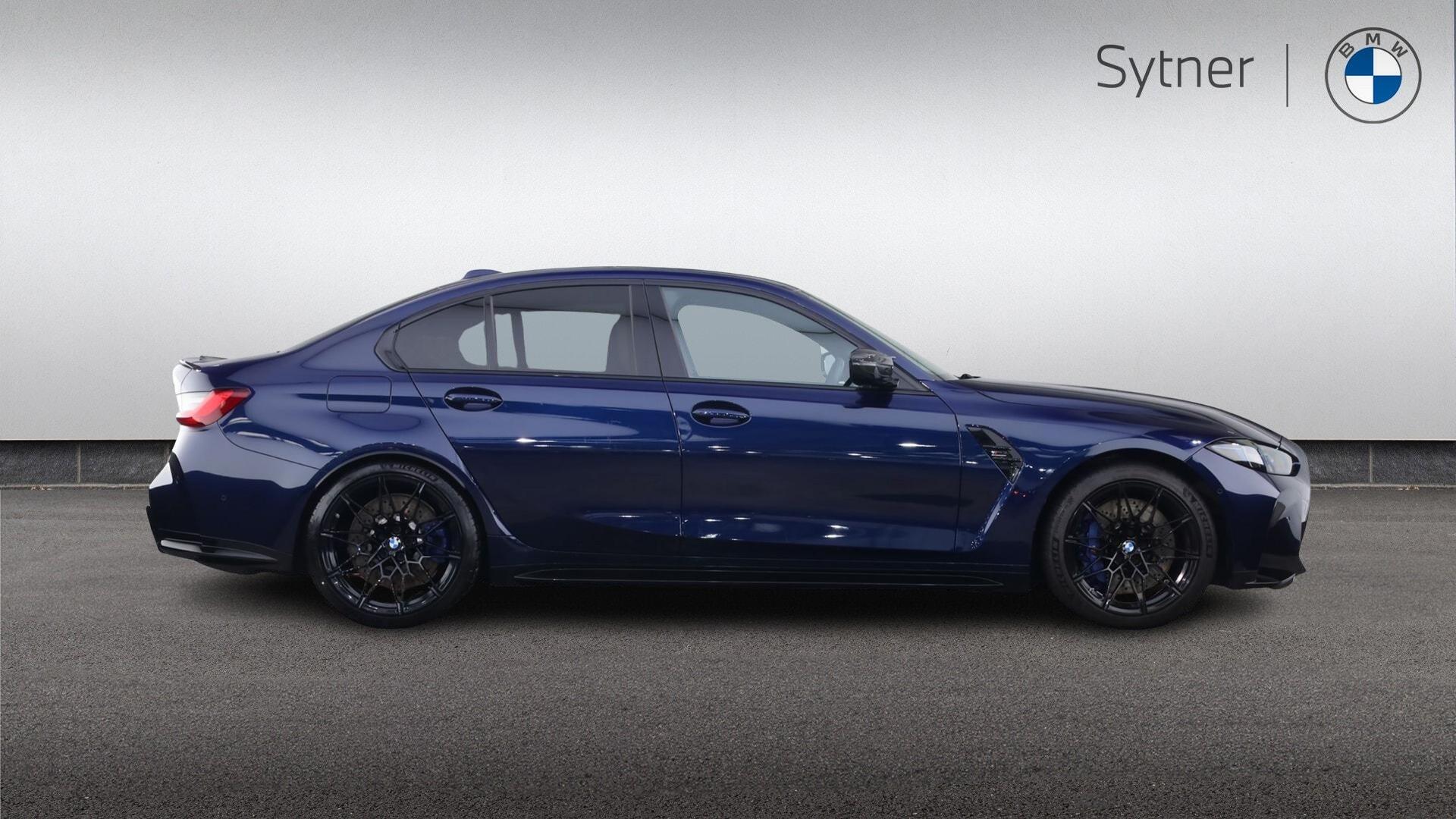 BMW M3 view 3