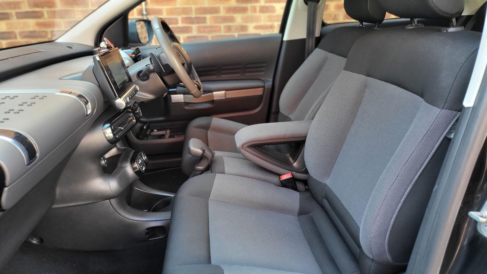 Citroen C4 Cactus view 28