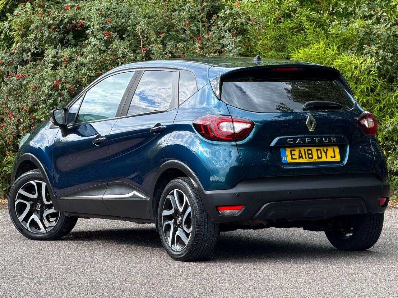 Renault Captur view 2