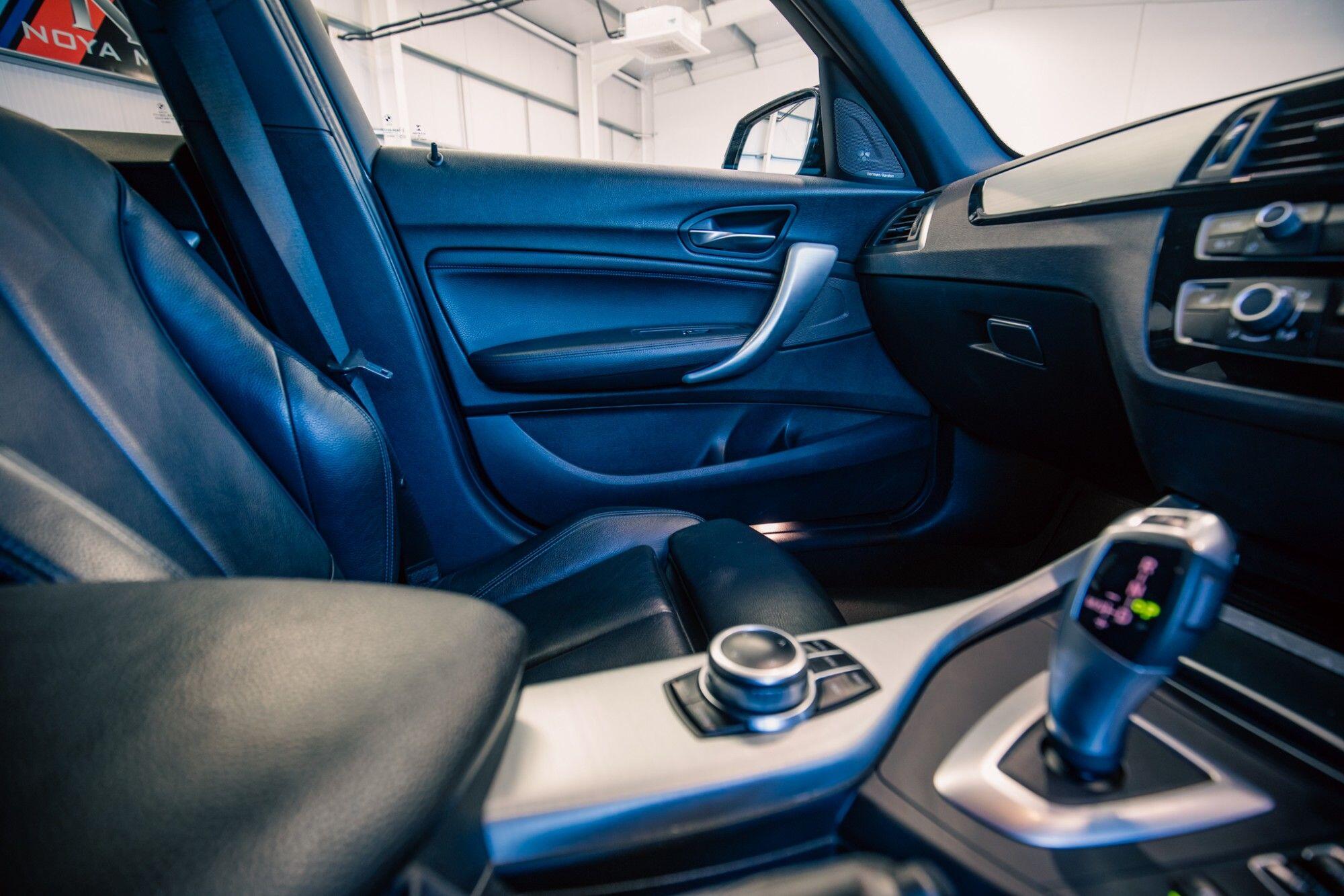 BMW 1 Series view 19