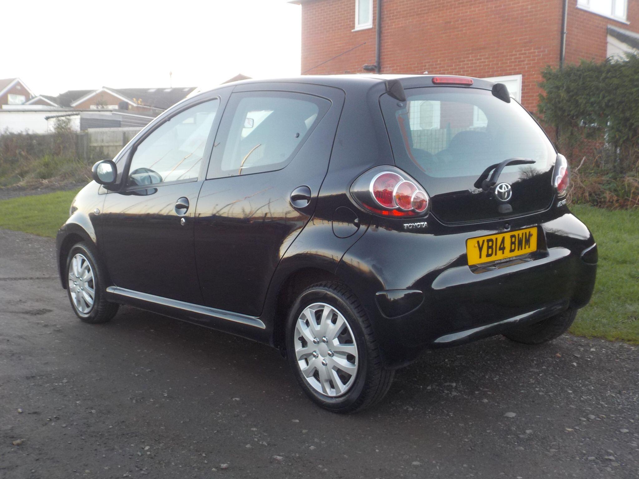 Toyota AYGO 1.0 VVT-i Move Euro 5 5dr