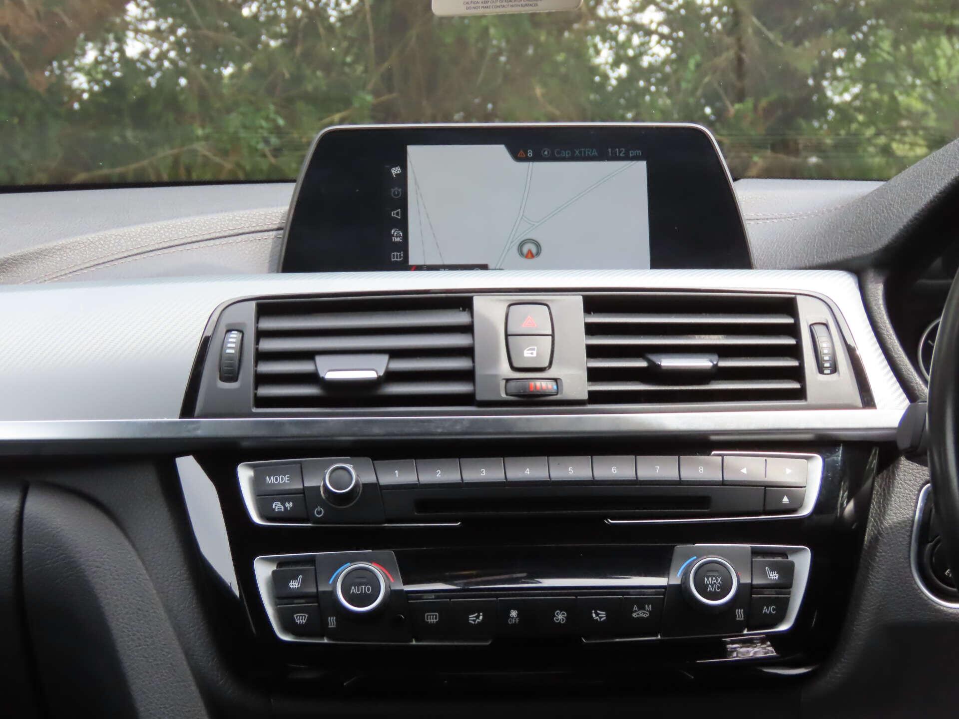 BMW 3 Series view 10