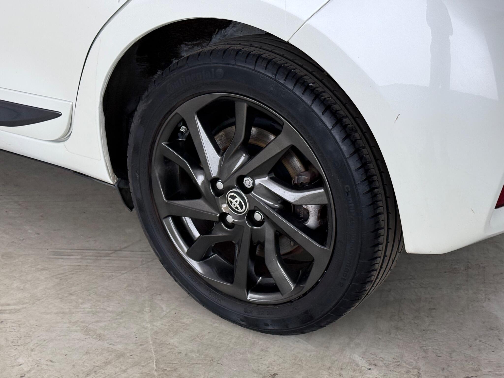 Toyota Yaris view 9