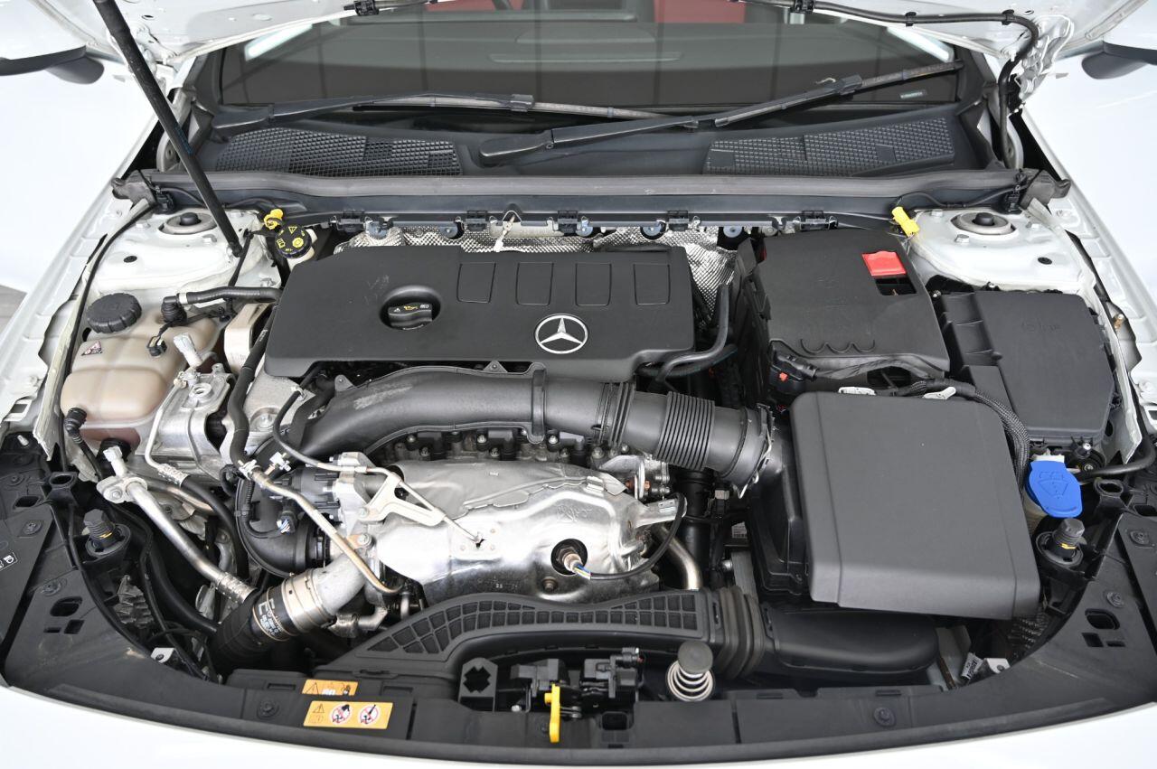 Mercedes-Benz Cla view 41