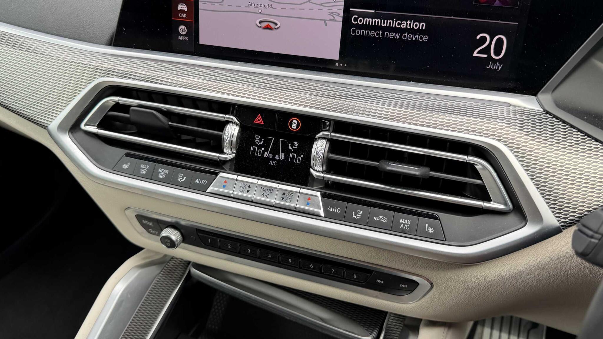 BMW X6 view 14