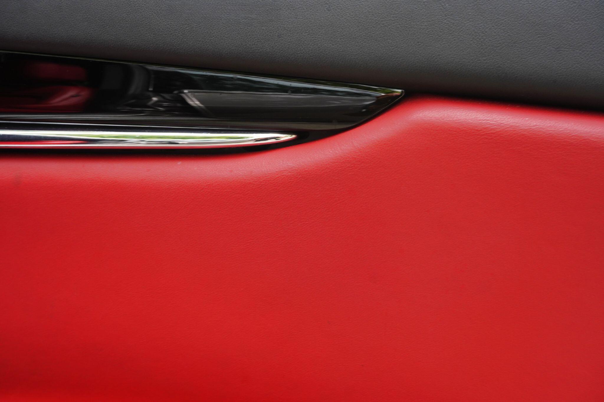 Maserati Quattroporte view 17