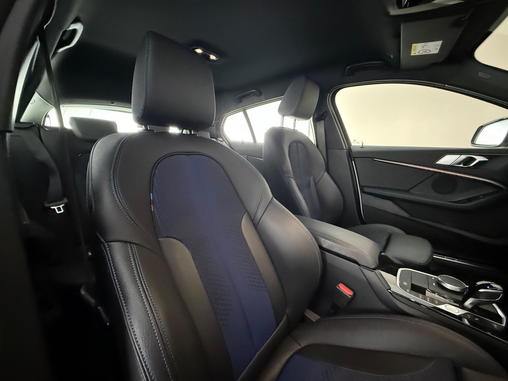 BMW 1 Series view 27