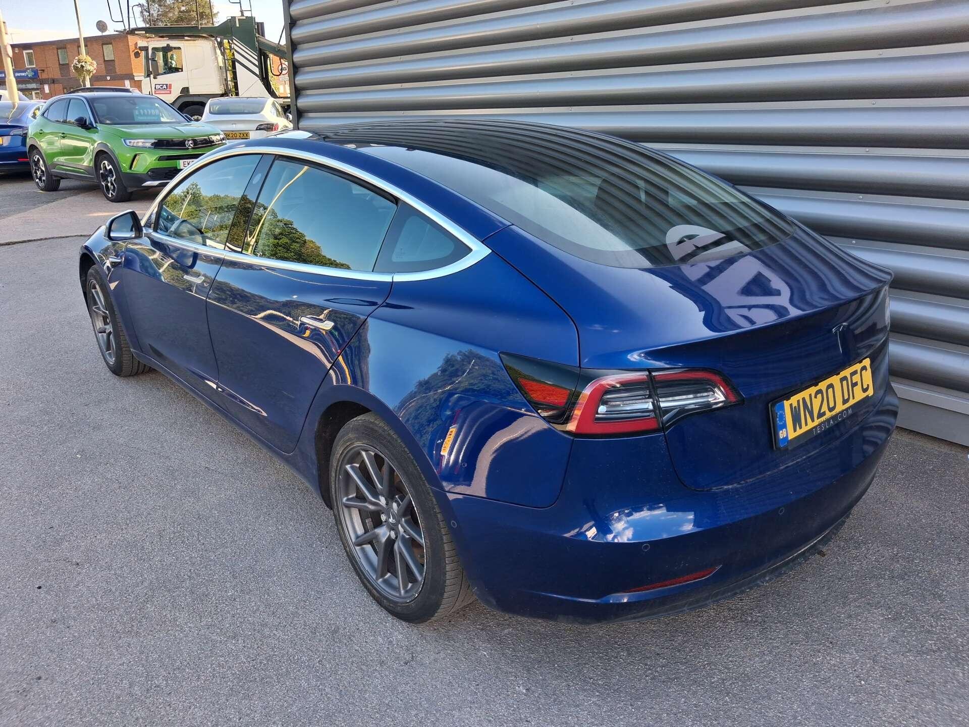 Tesla Model 3 view 4