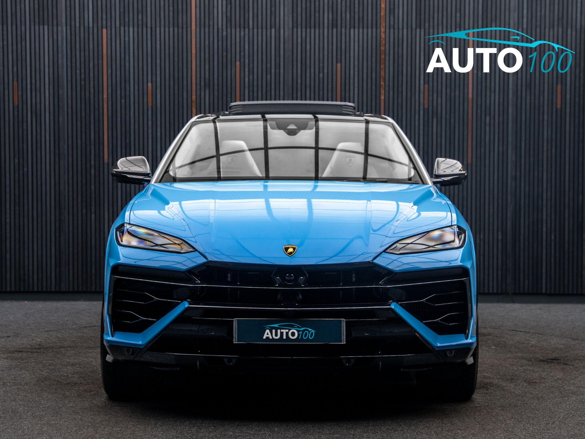 Lamborghini Urus view 21
