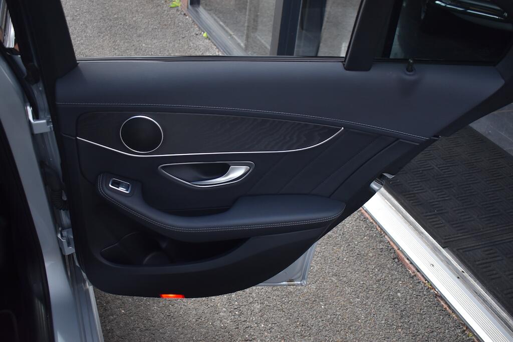 Mercedes-Benz C Class view 38