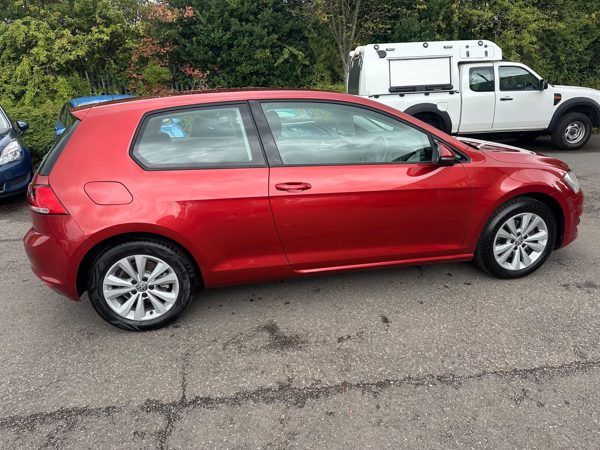 Volkswagen Golf view 19