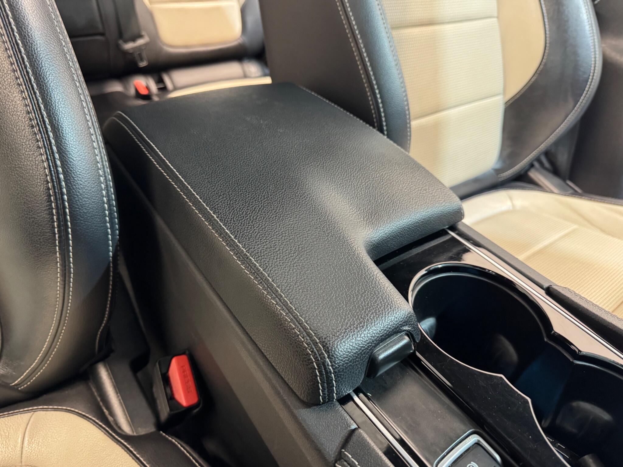 Jaguar F-Pace view 48