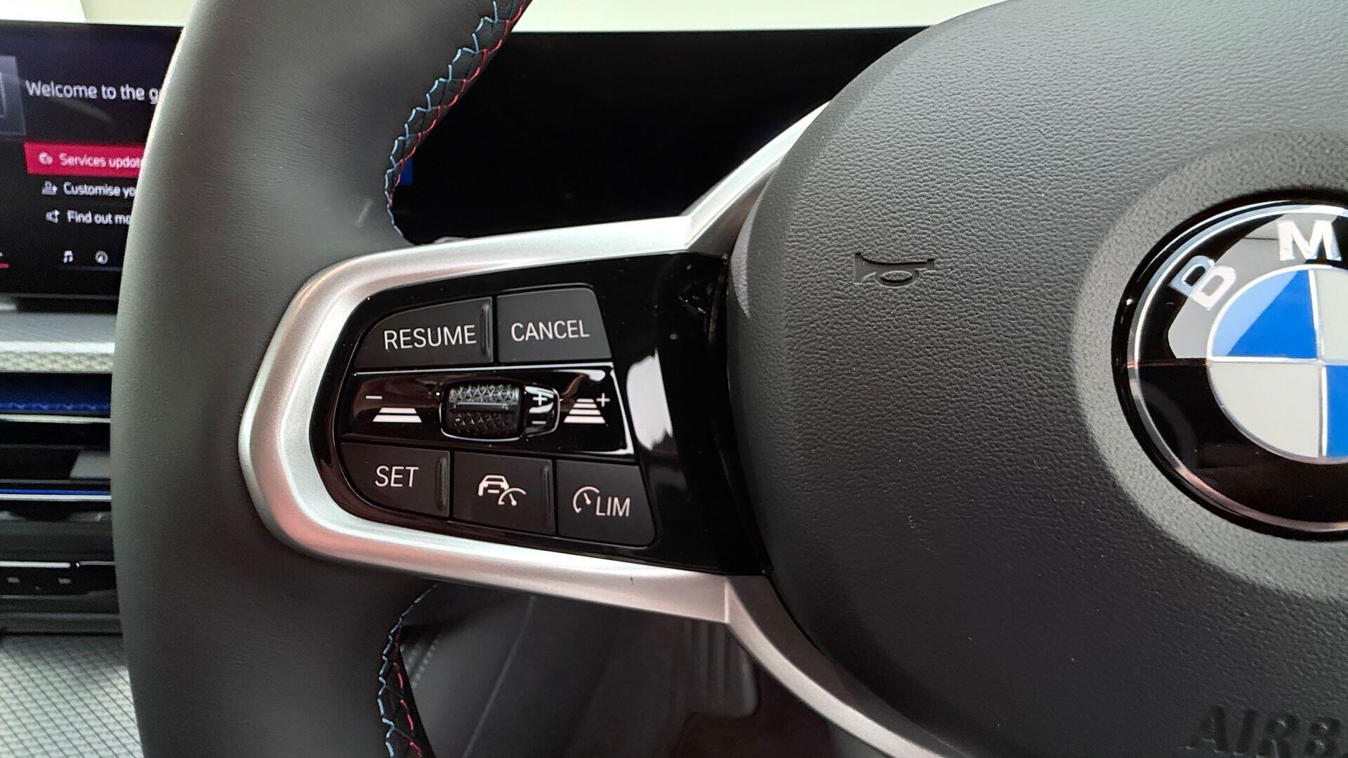 BMW I4 view 17