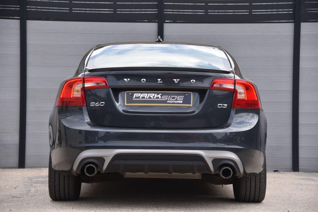 Volvo S60 view 9