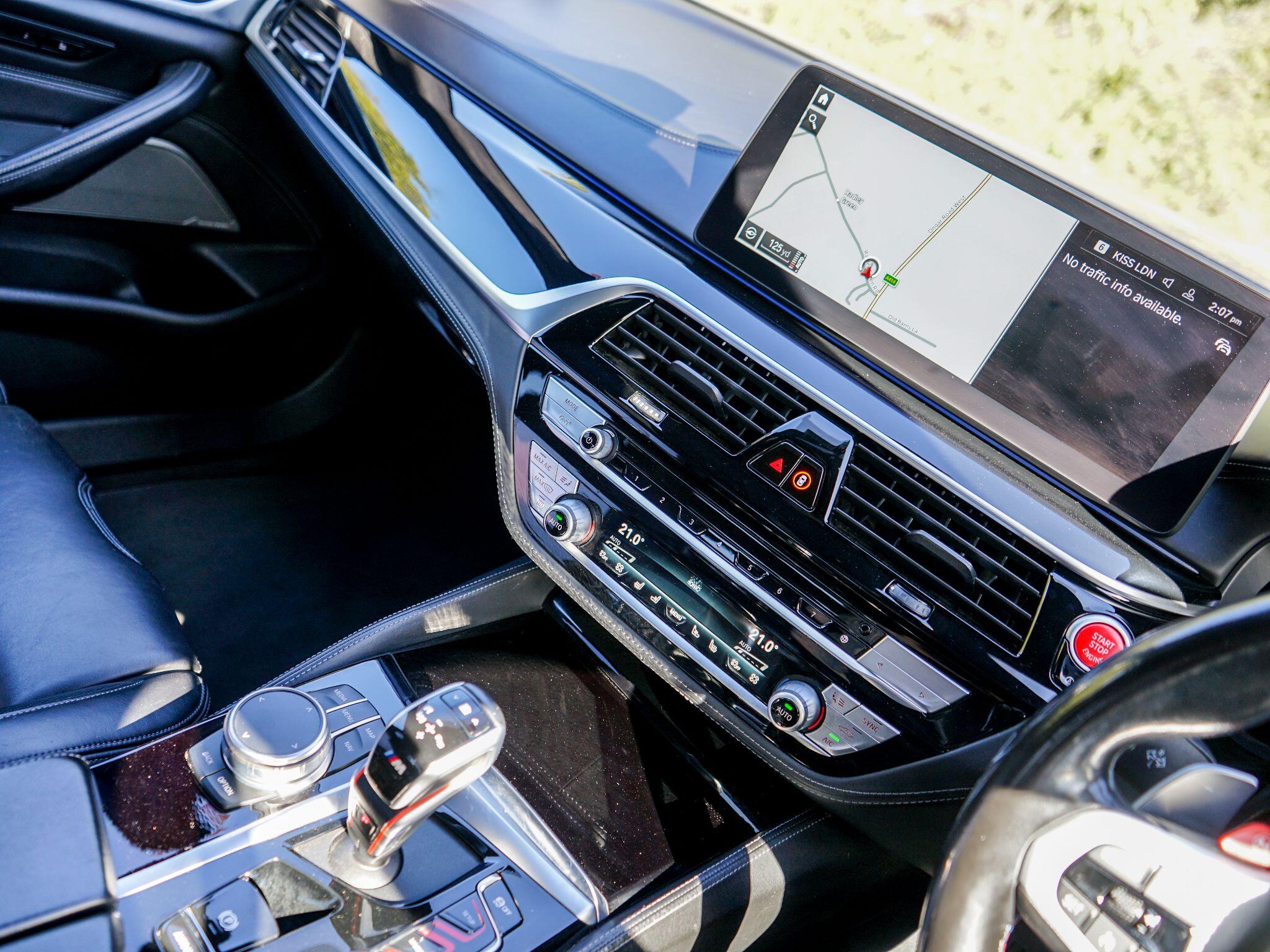 BMW M5 view 6