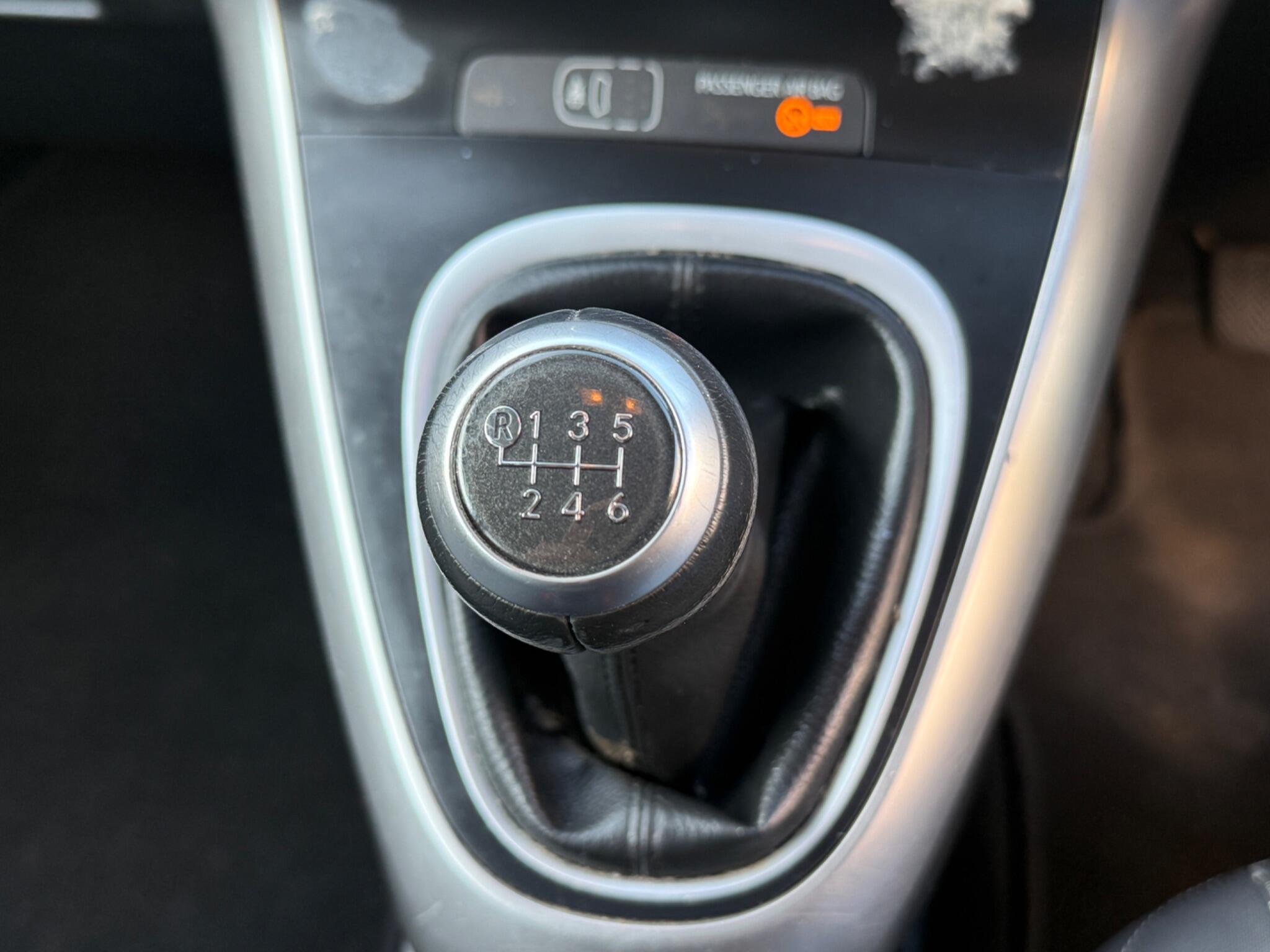 2015 Toyota Verso image 17