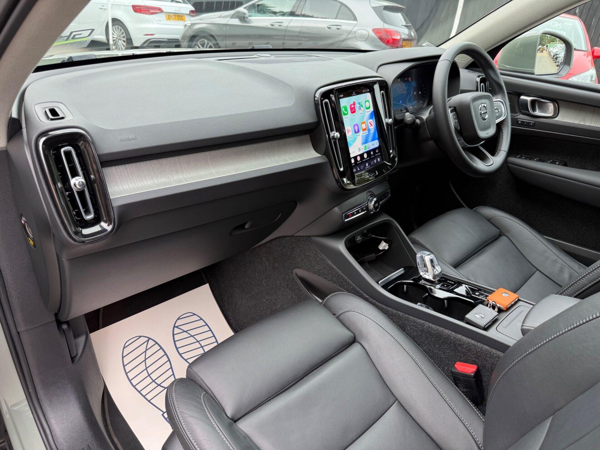 Volvo XC40 view 25