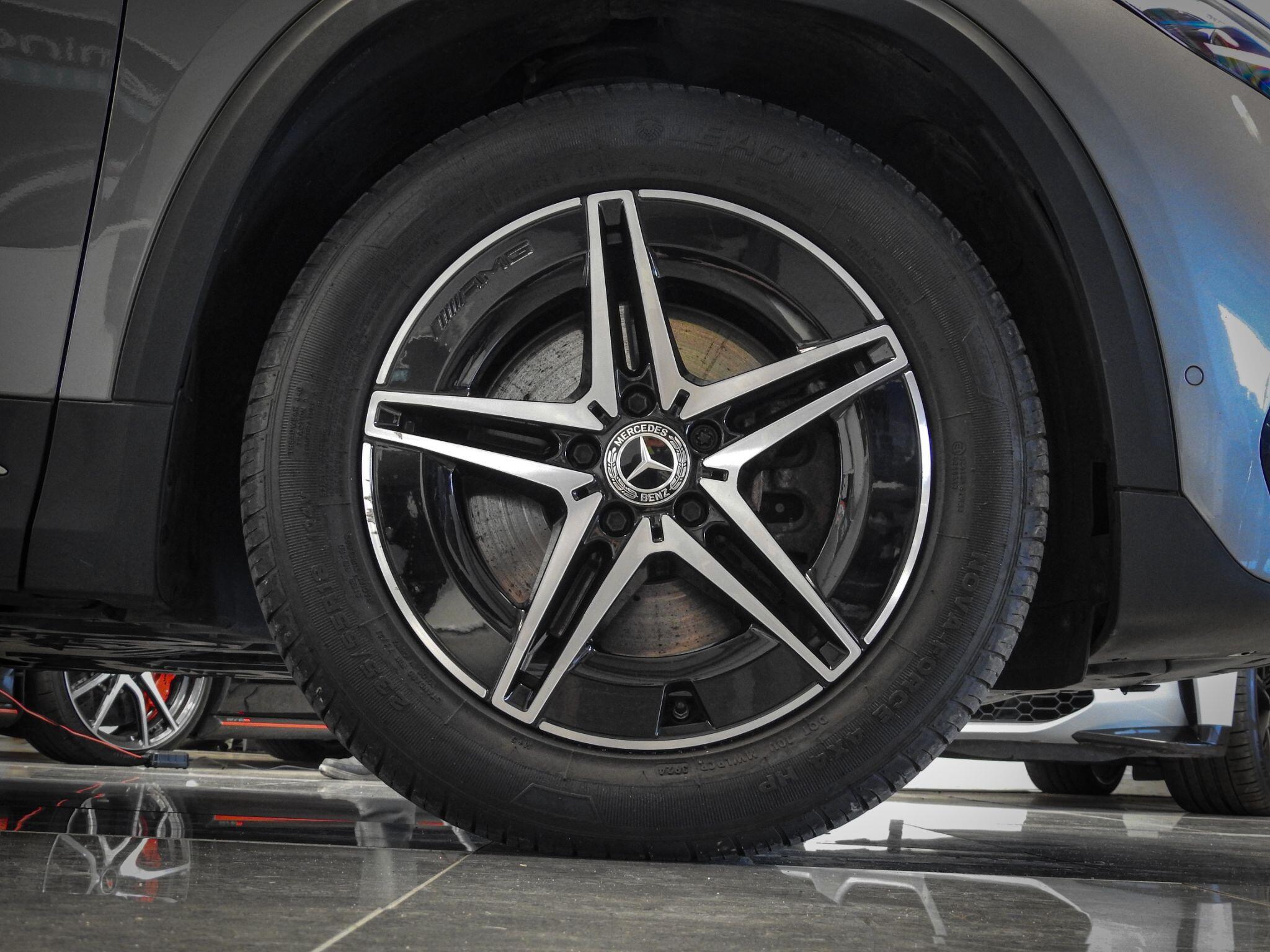 Mercedes-Benz Eqa view 23