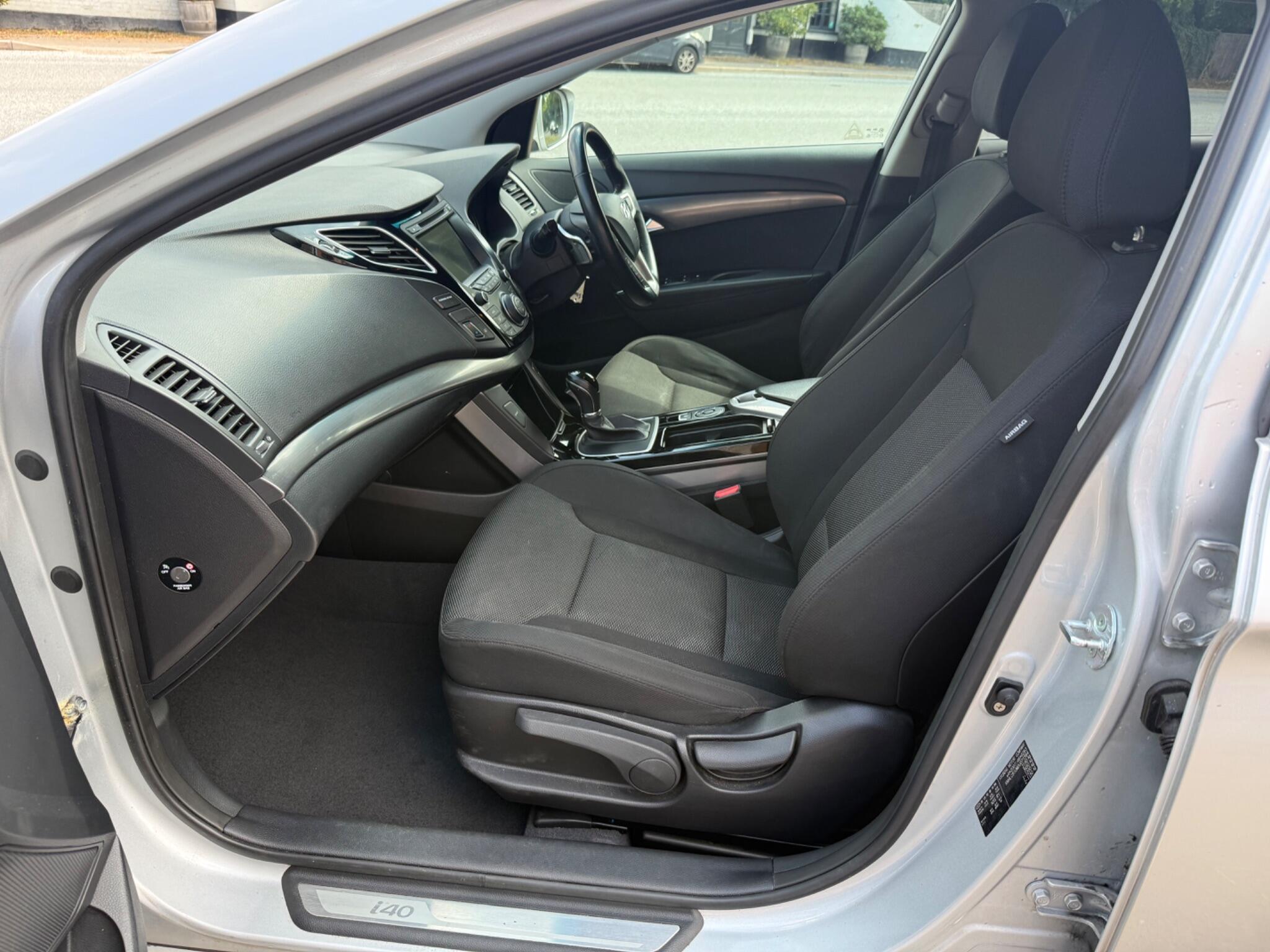 Hyundai I40 view 14