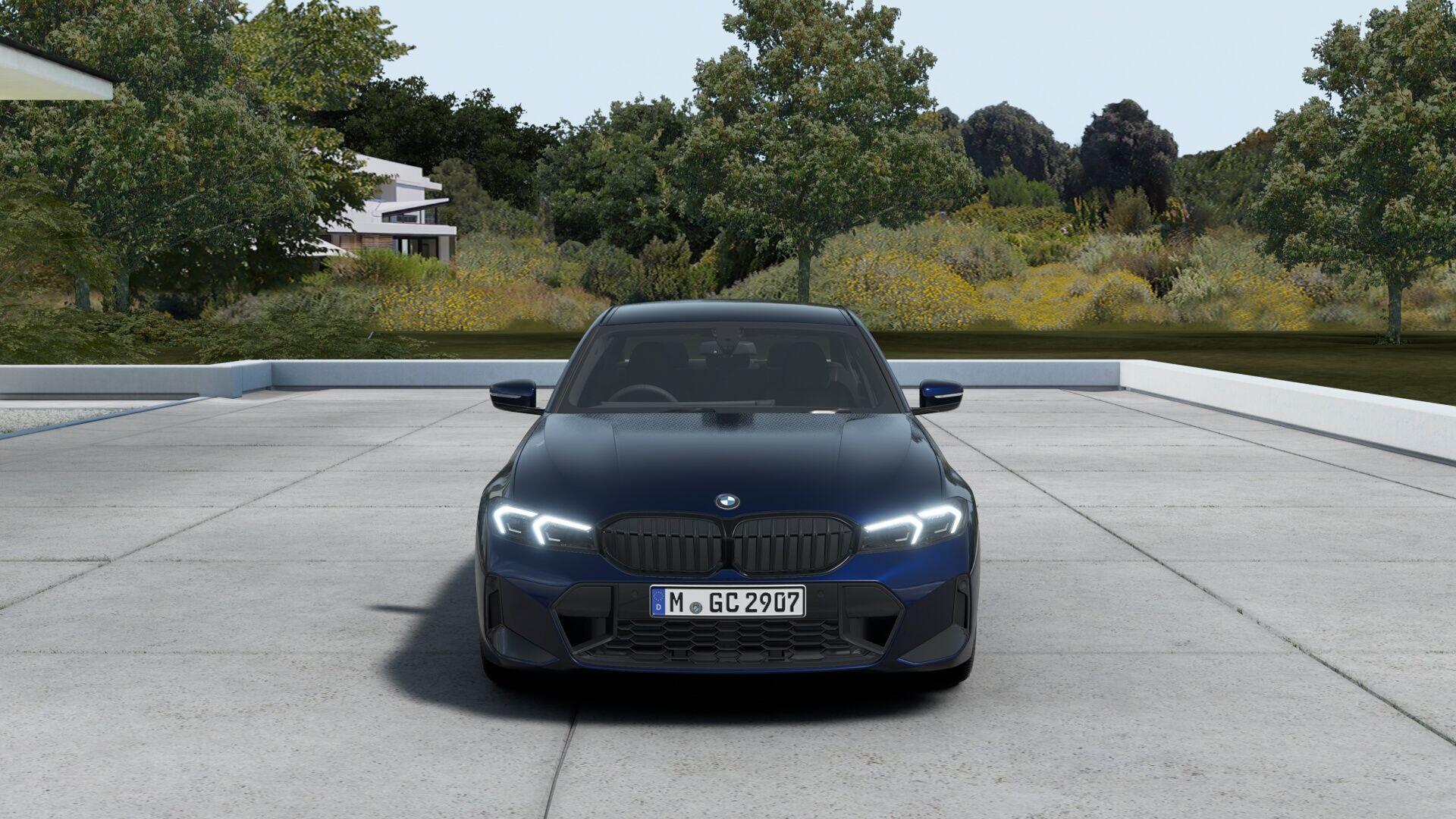 BMW 3 Series view 4