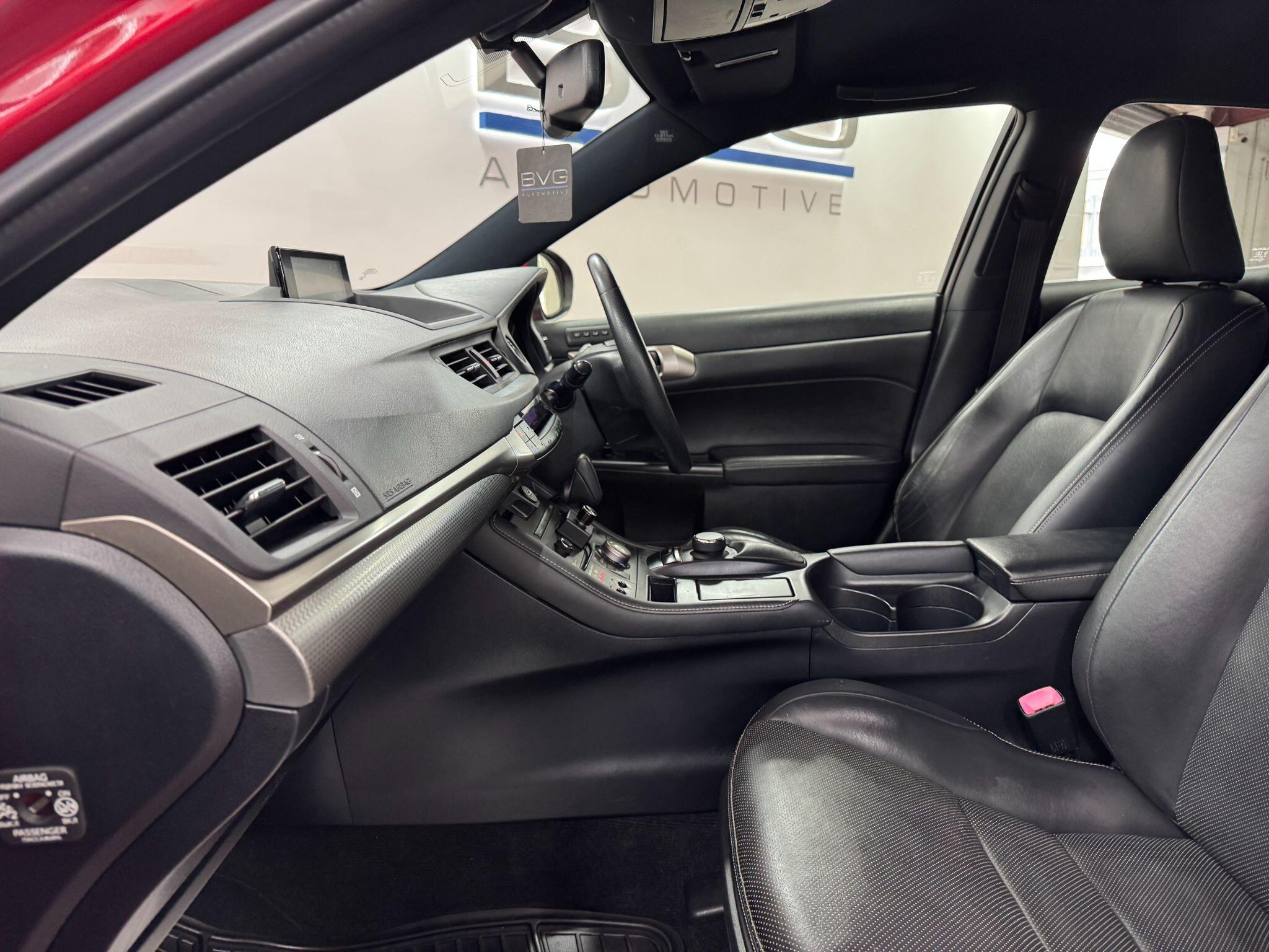 Lexus CT view 28