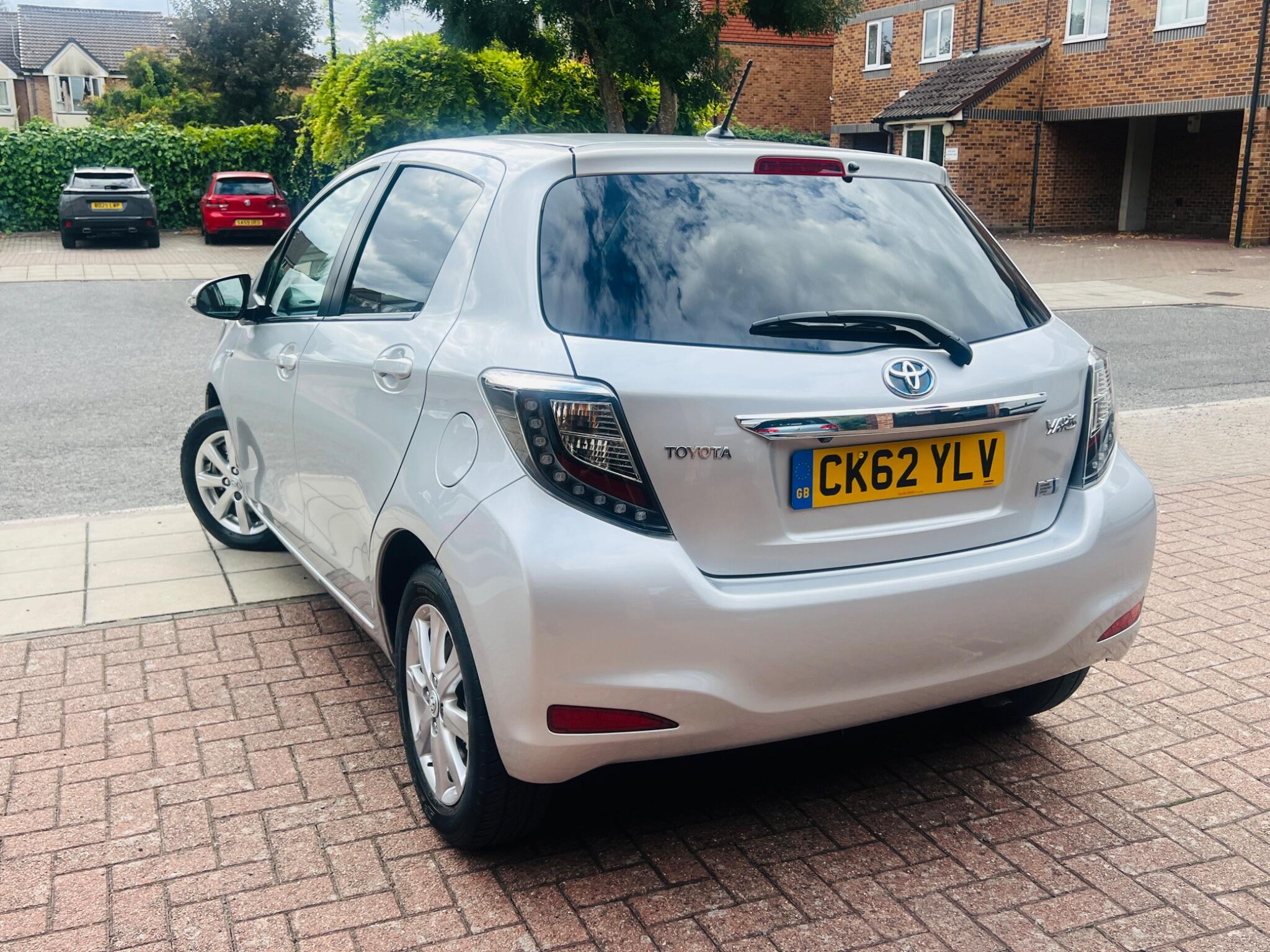 Toyota Yaris view 17