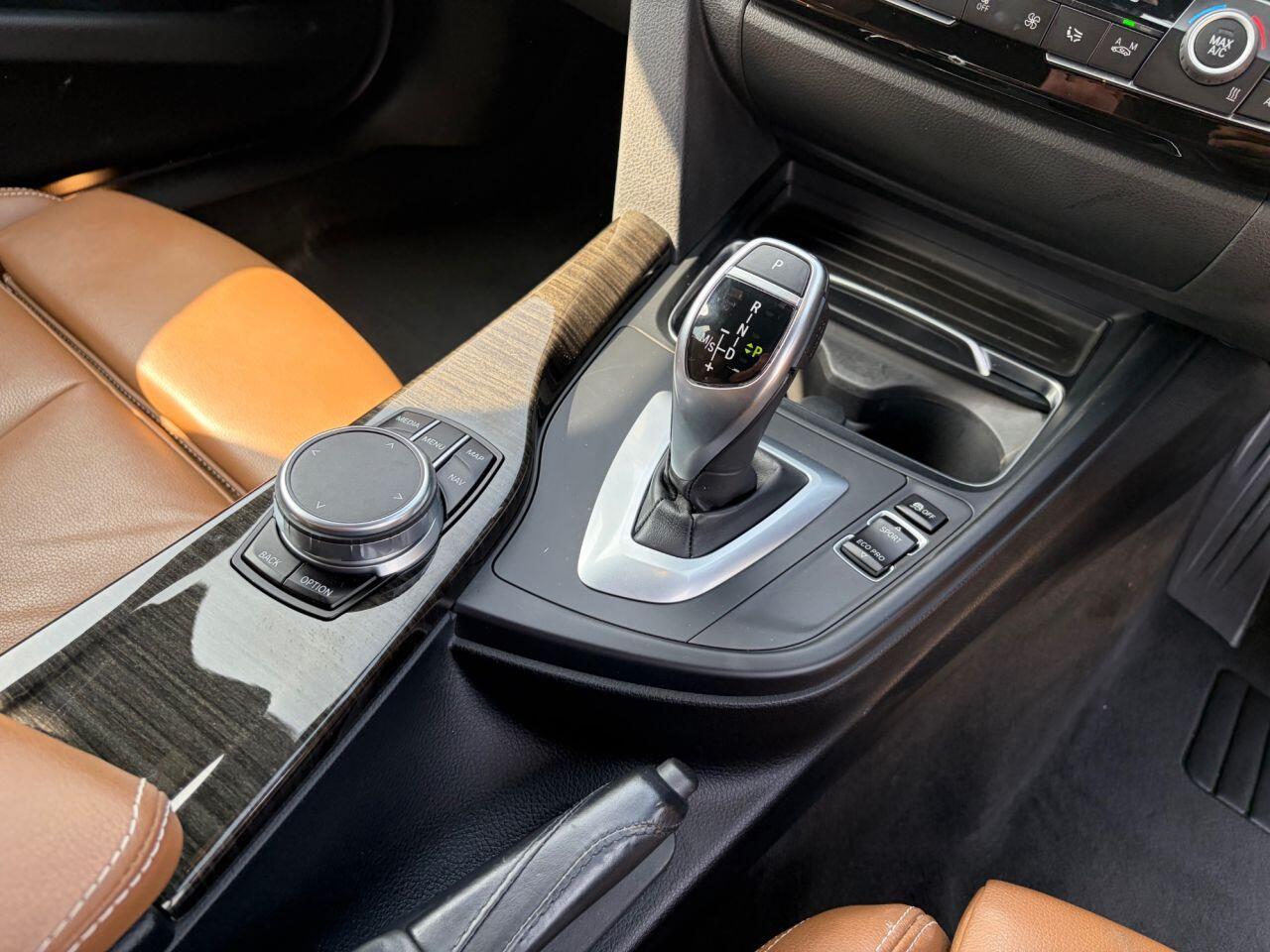 BMW 3 Series view 28