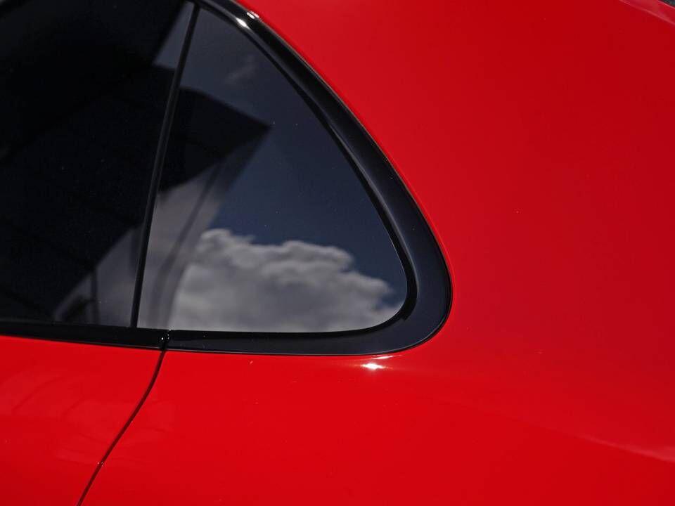 Porsche Macan view 39