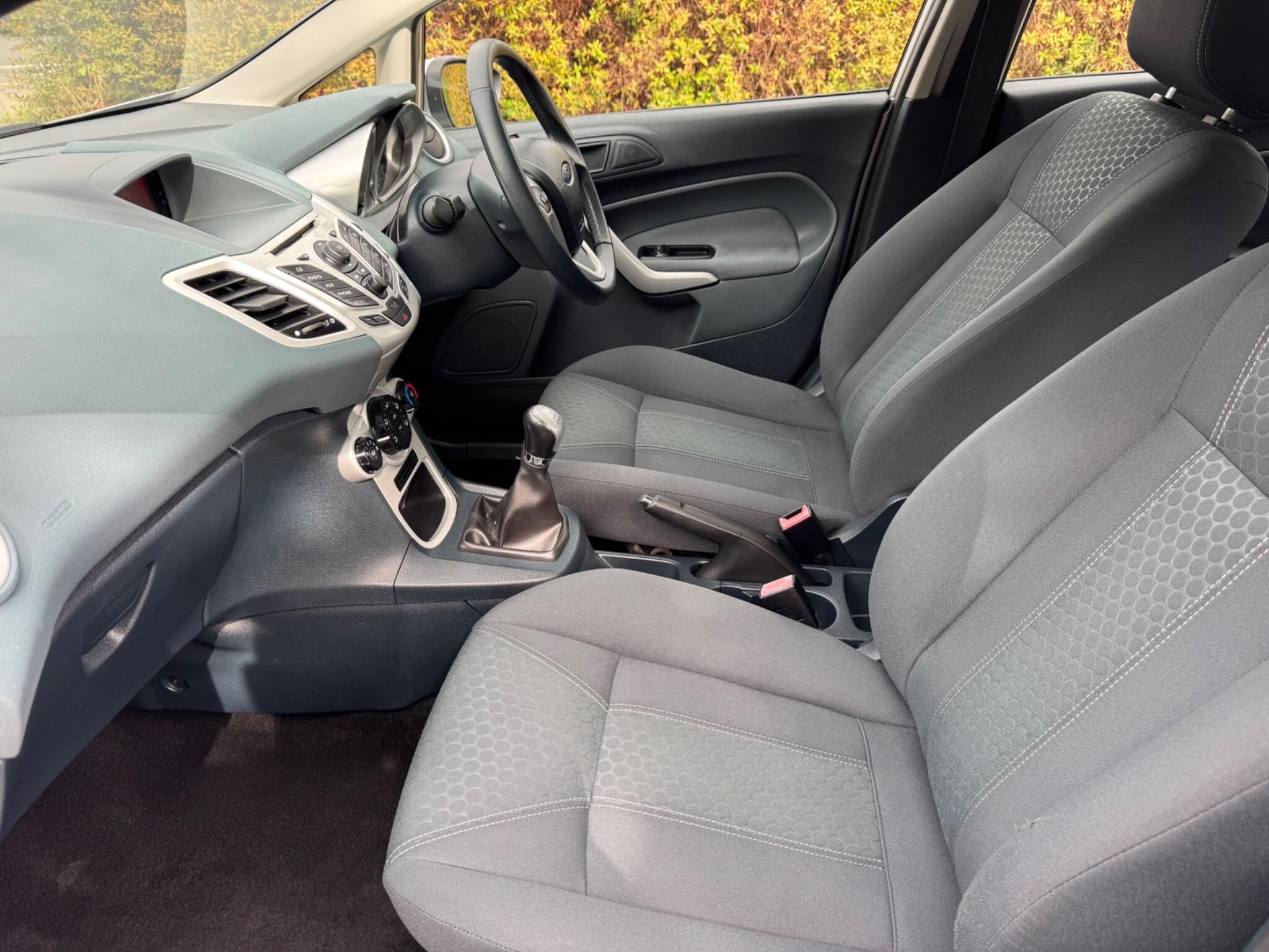 Ford Fiesta view 12