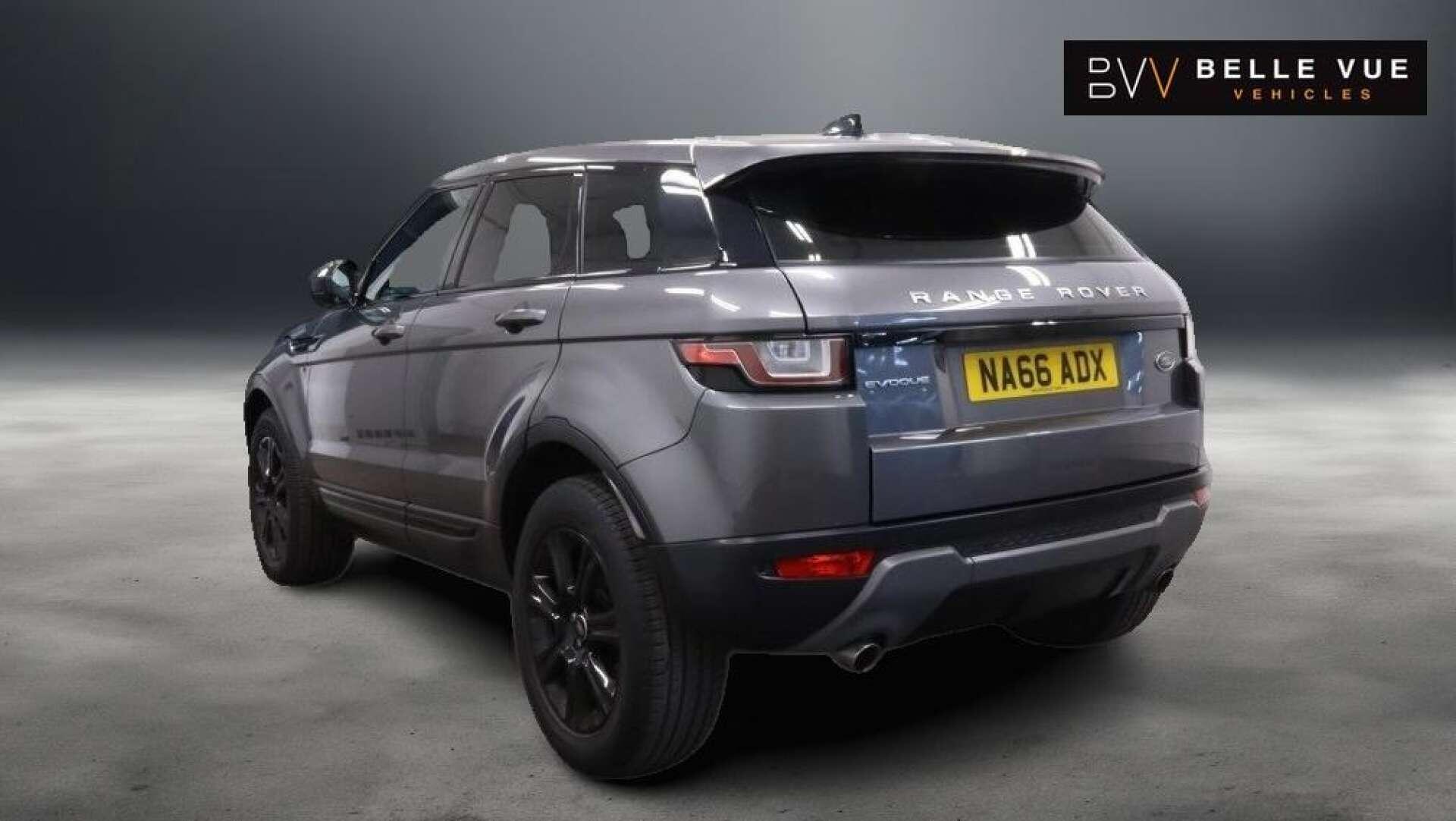 Land Rover Range Rover Evoque view 5