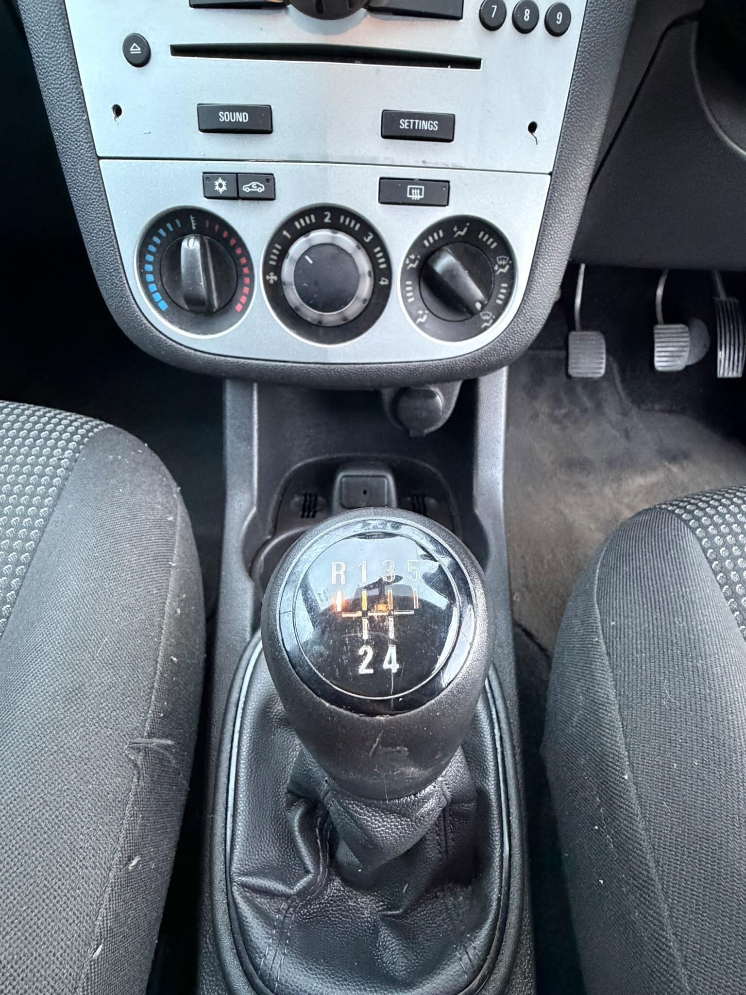 Vauxhall Corsa view 13