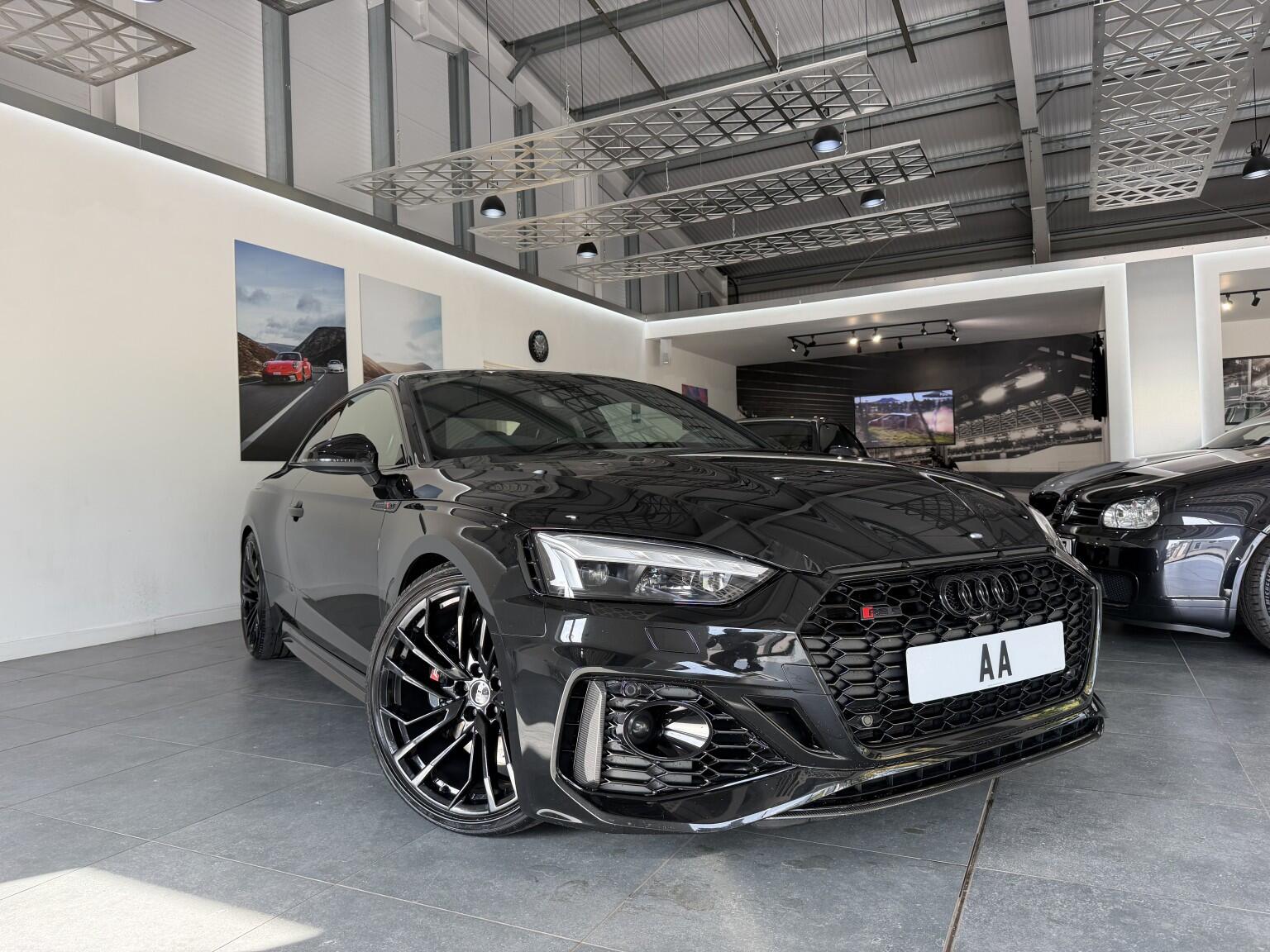Audi RS5 view 4