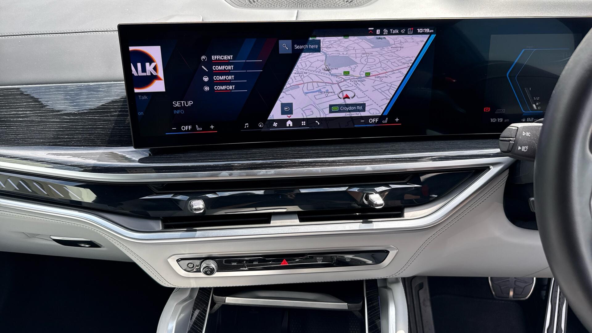 BMW X5 M view 8
