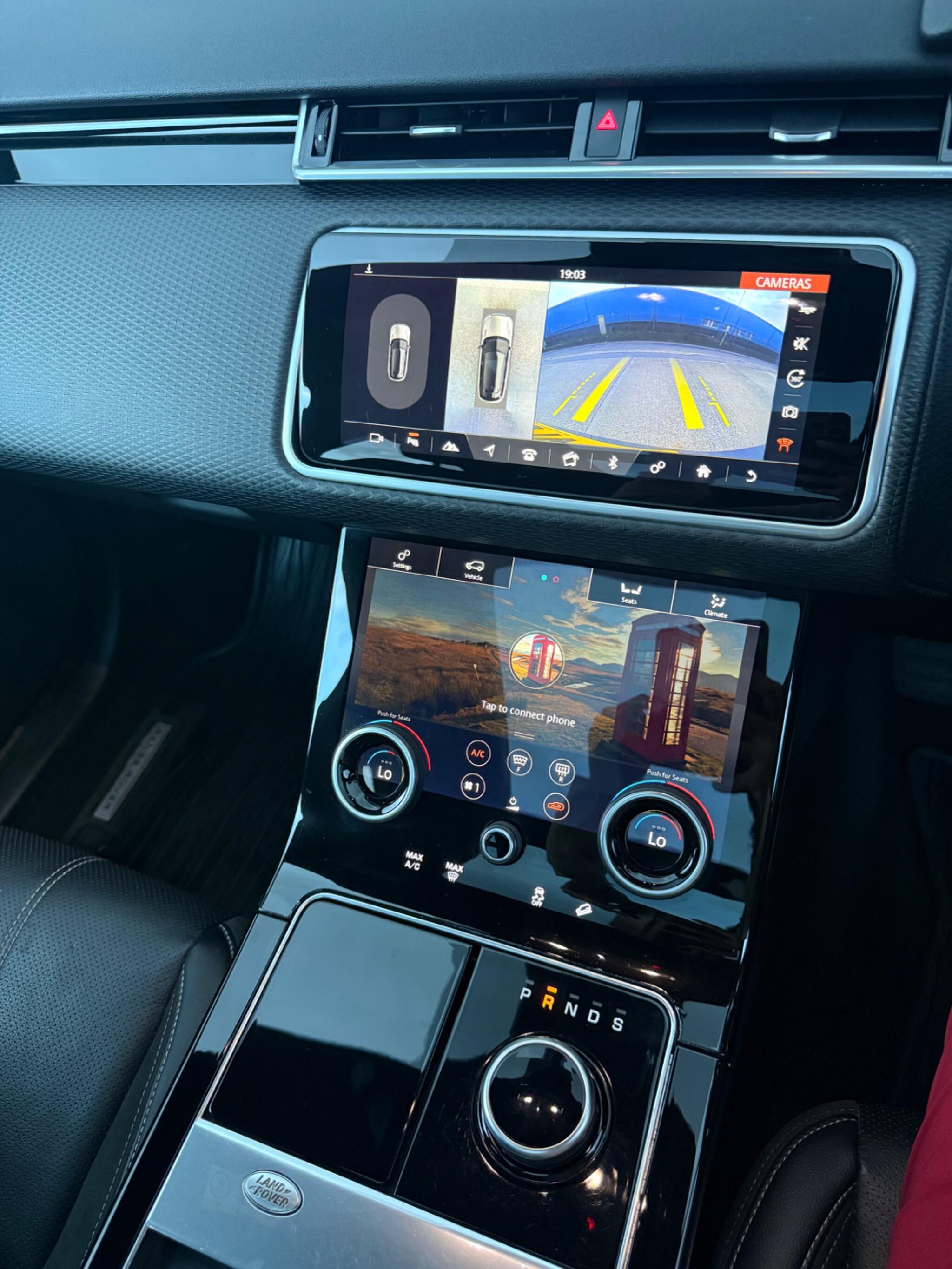 Land Rover Range Rover Velar view 16