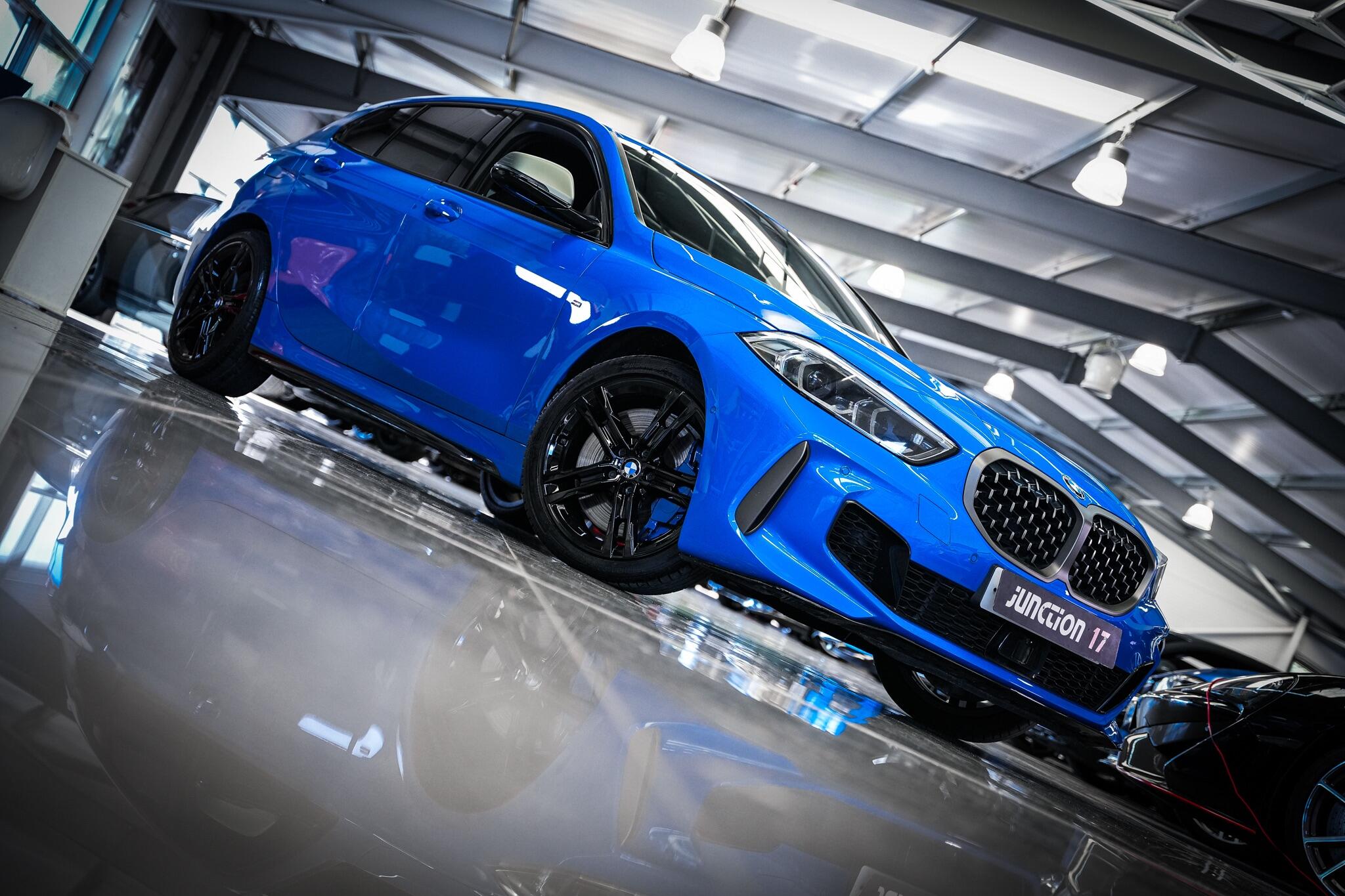 BMW 1 Series view 8