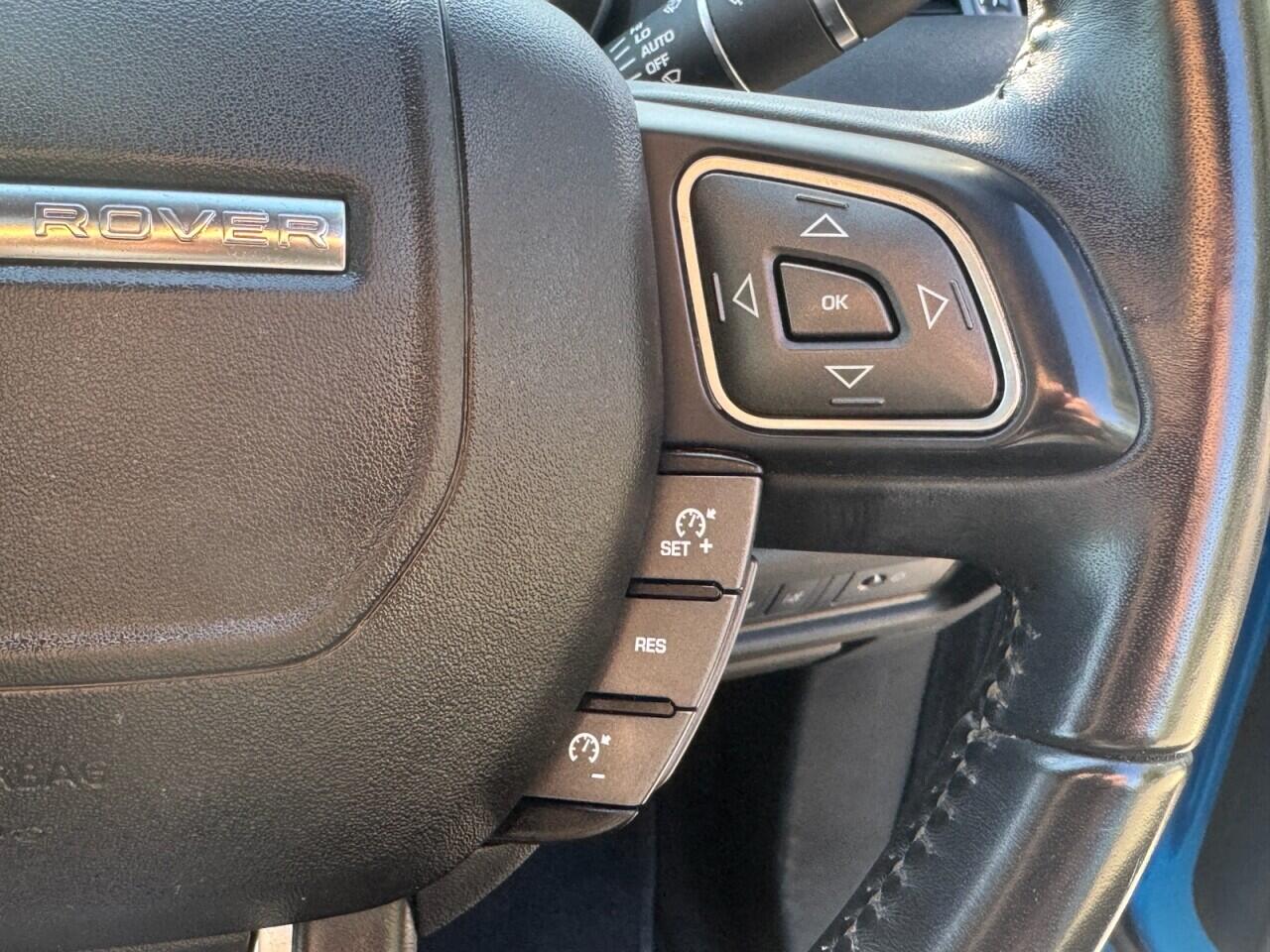 Land Rover Range Rover Evoque view 22