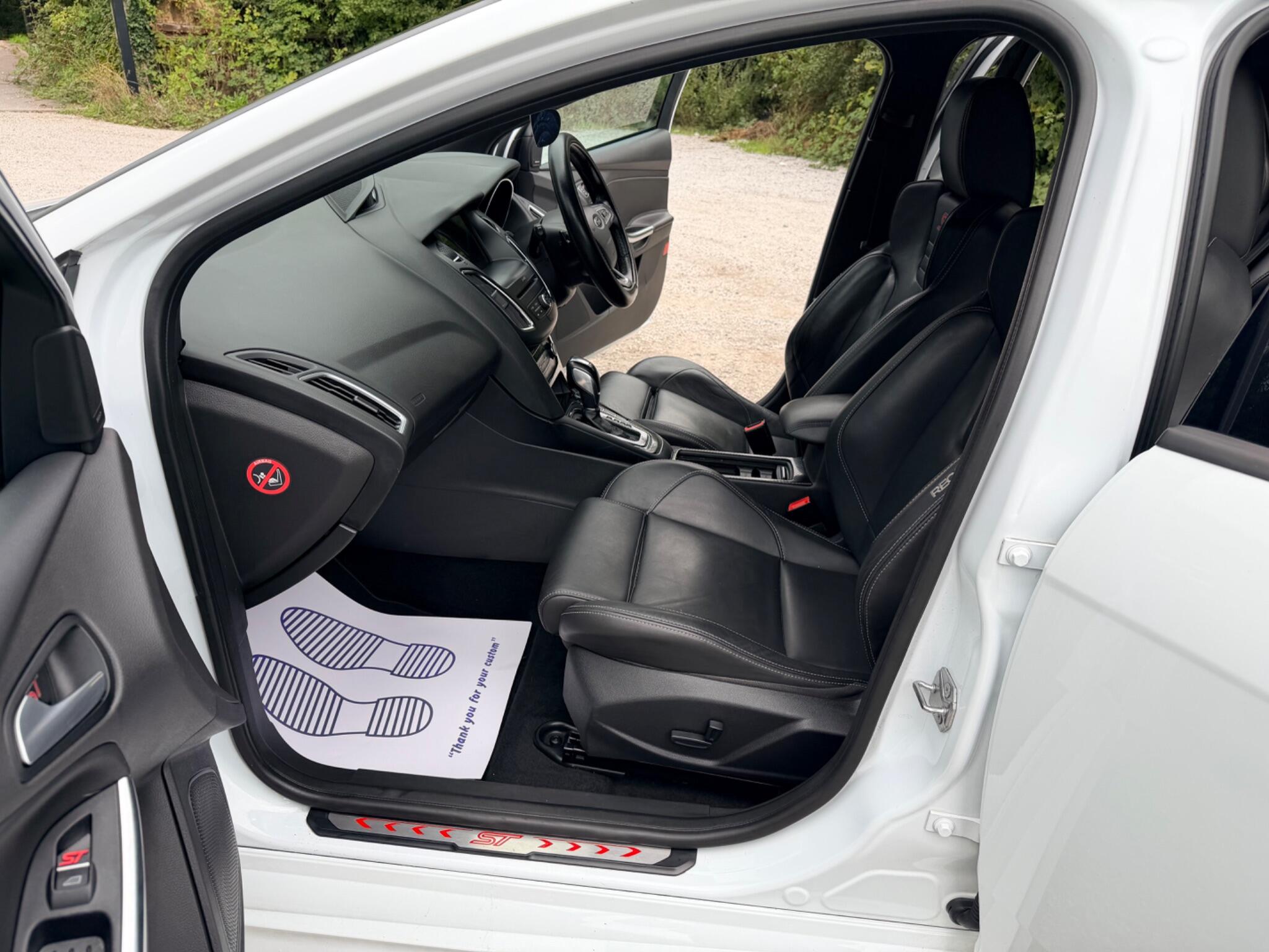 Ford Focus view 51