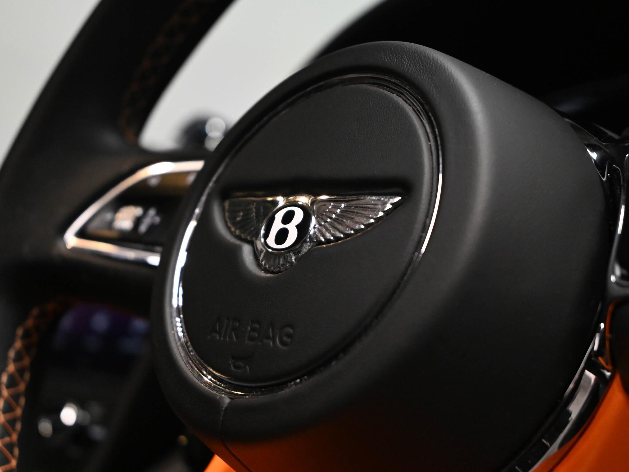 Bentley Bentayga view 71