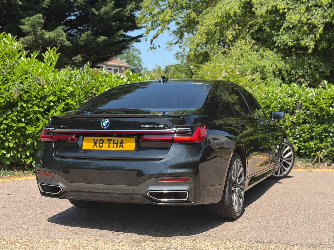 BMW 7 Series view 91