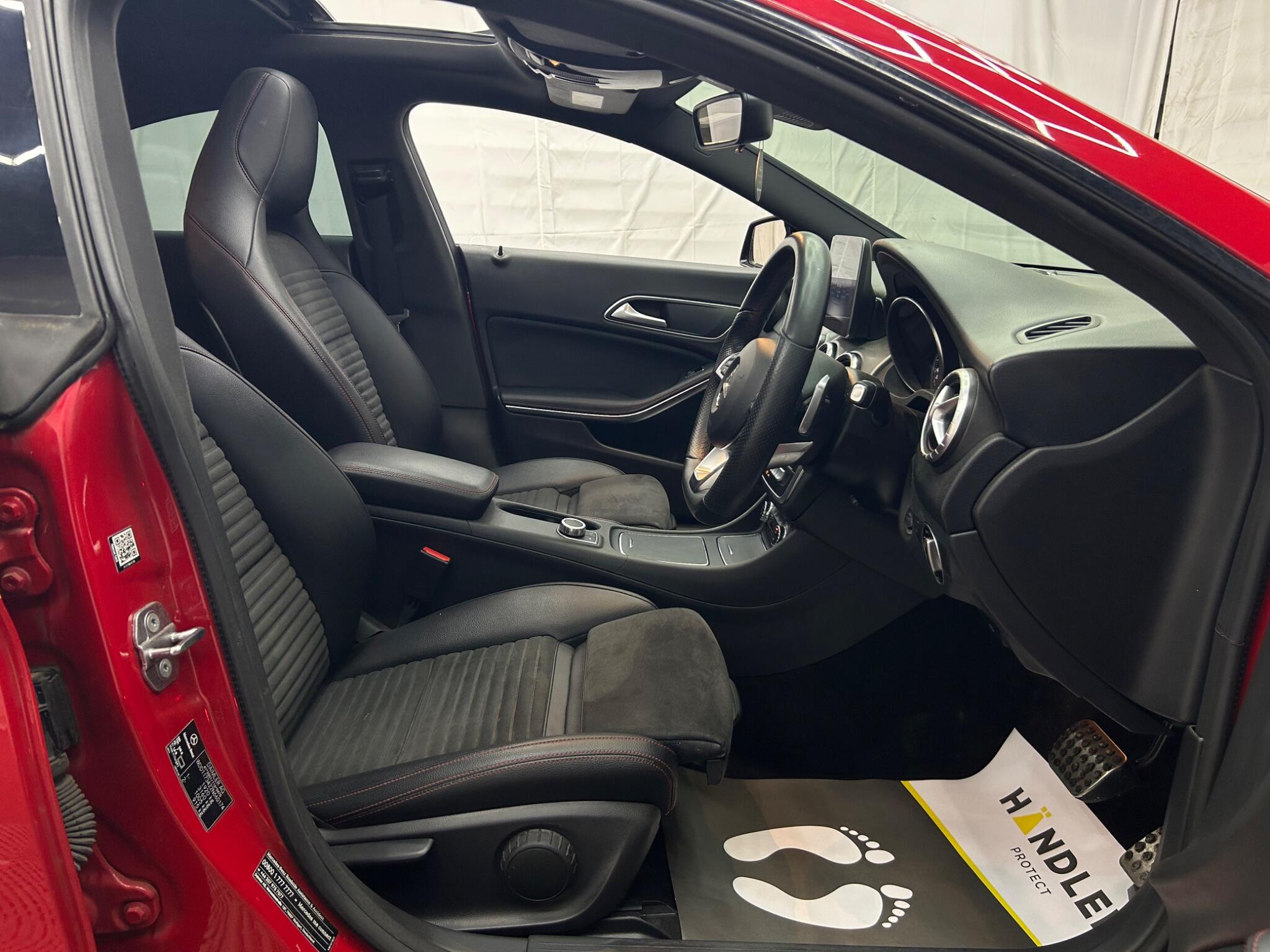 Mercedes-Benz Cla view 18