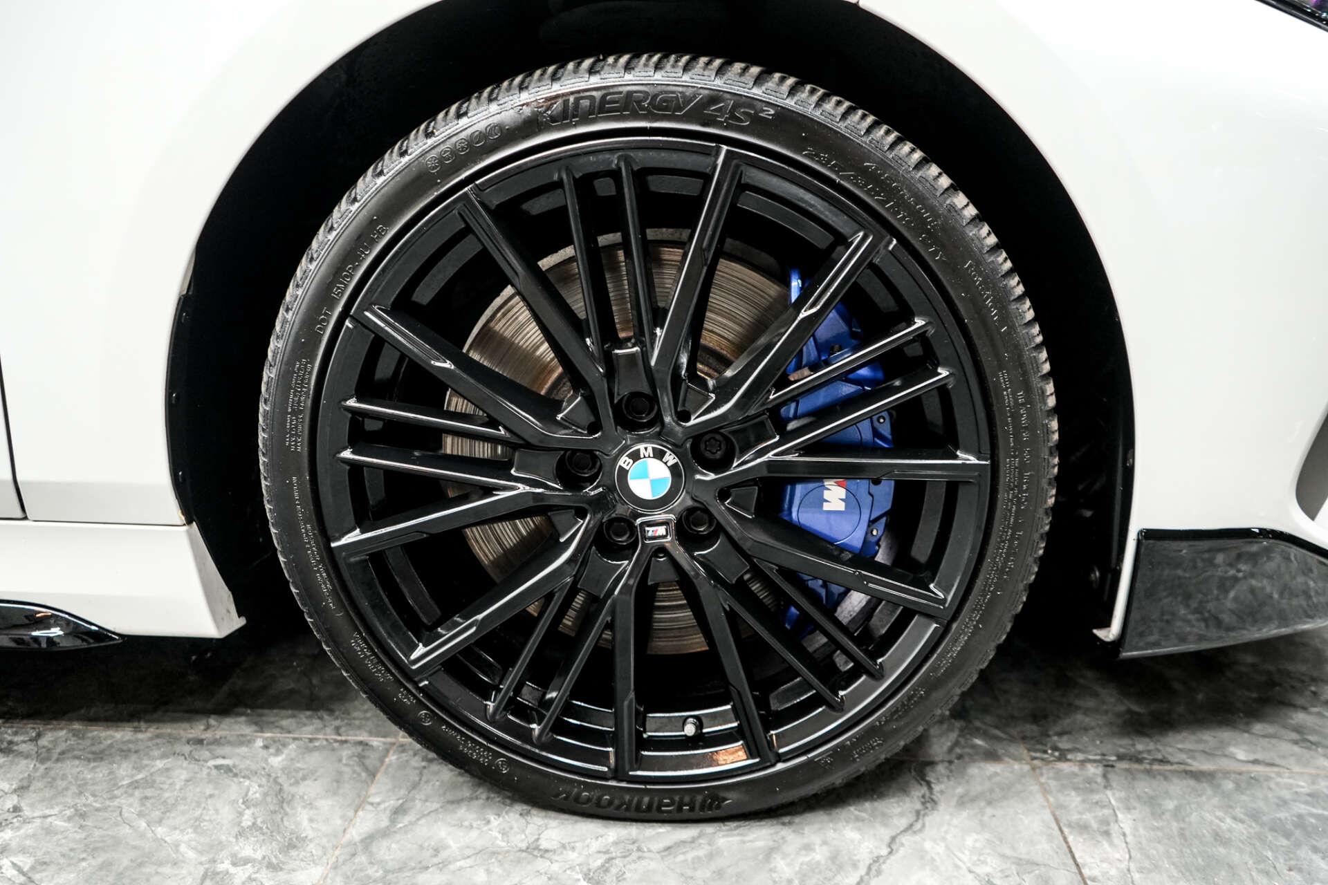 BMW 1 Series view 7