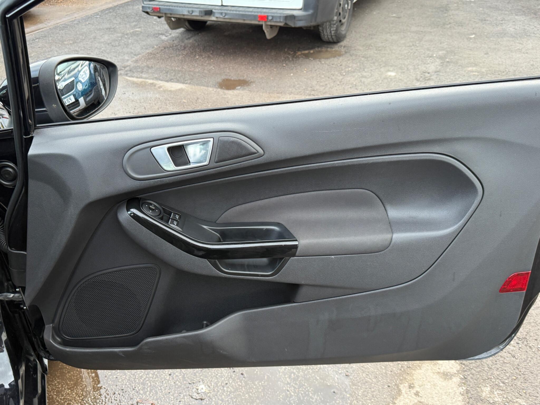Ford Fiesta - Image 39