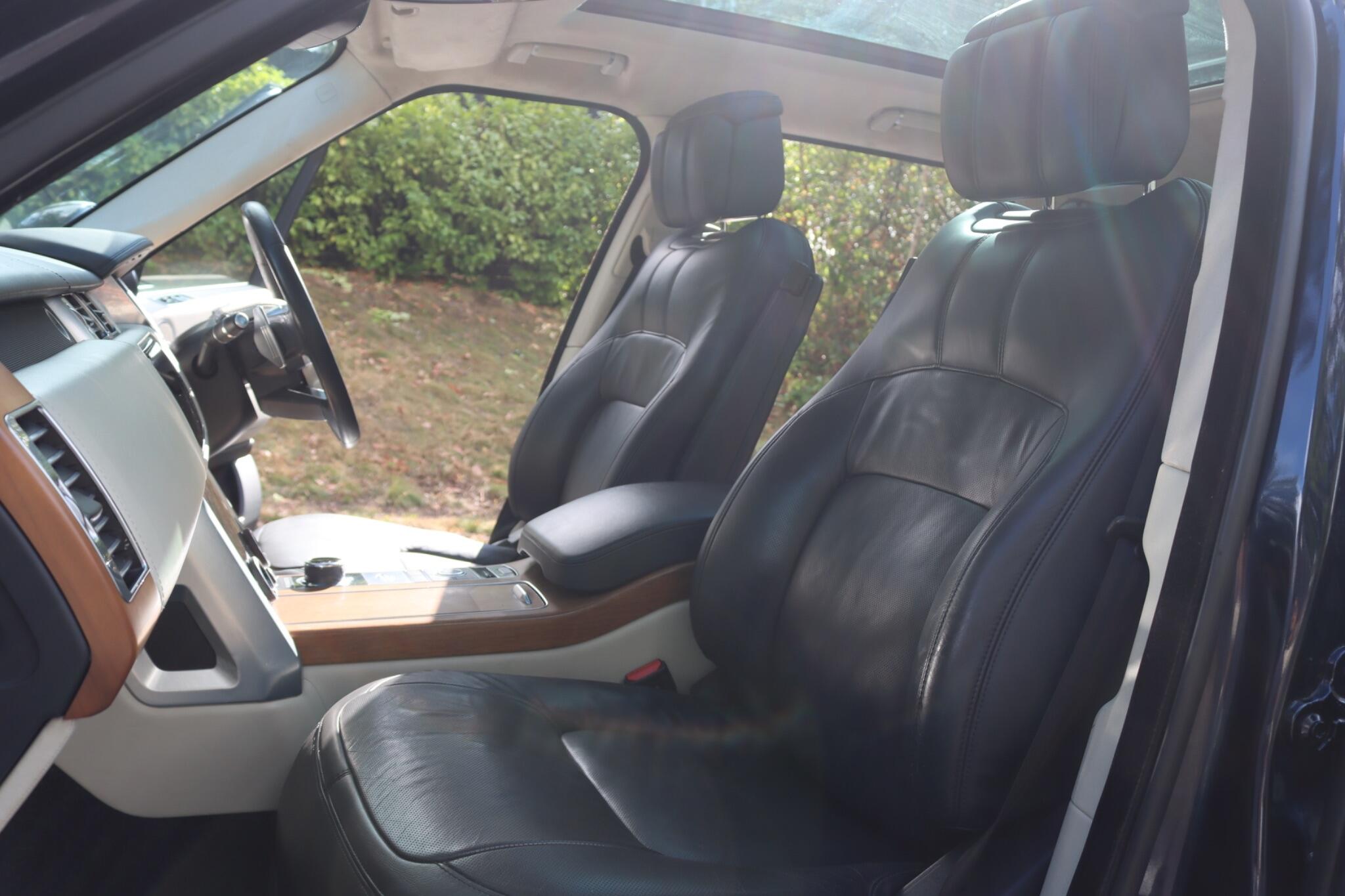 Land Rover Range Rover view 10